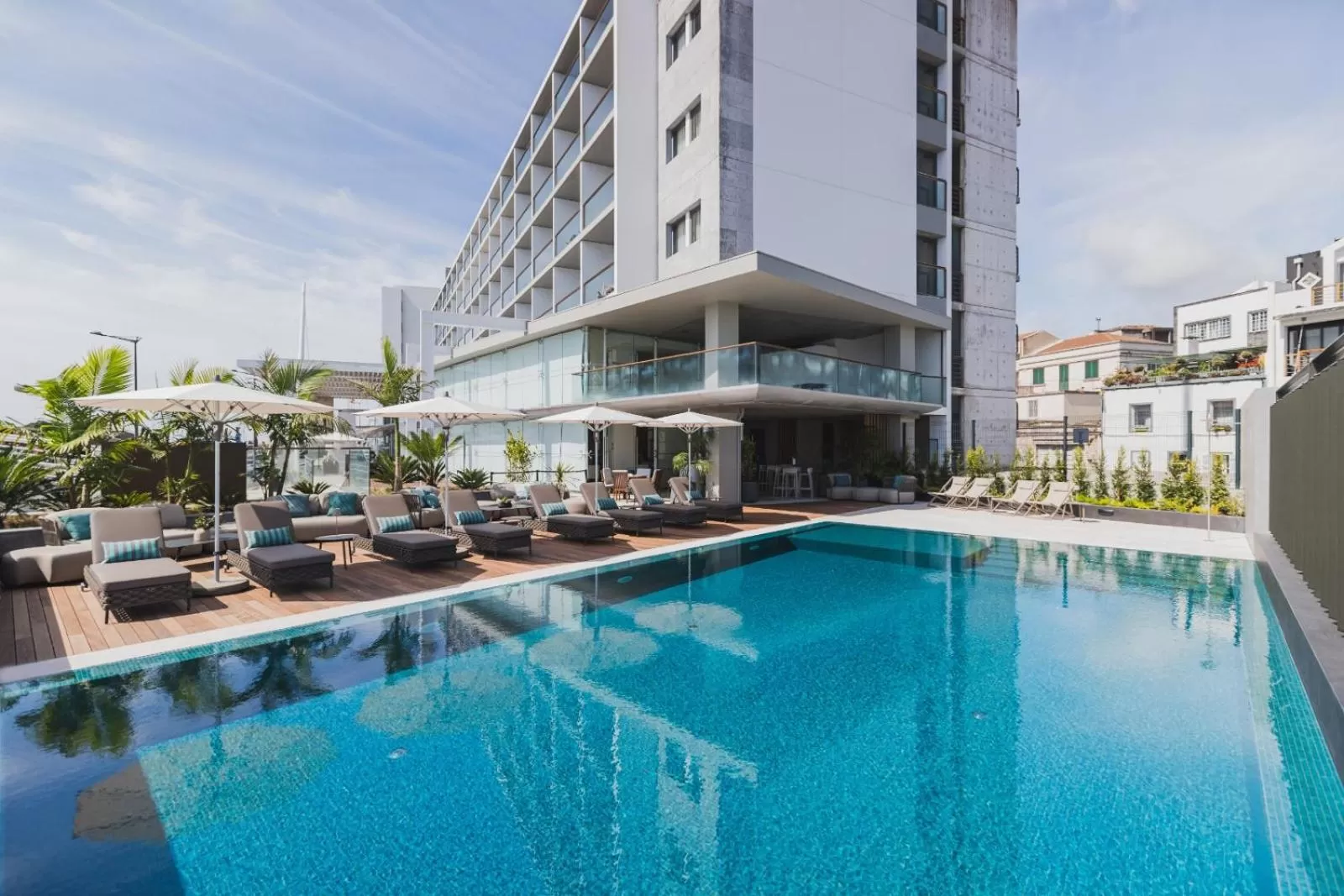 Pool view in Hotel Marina Atlântico
