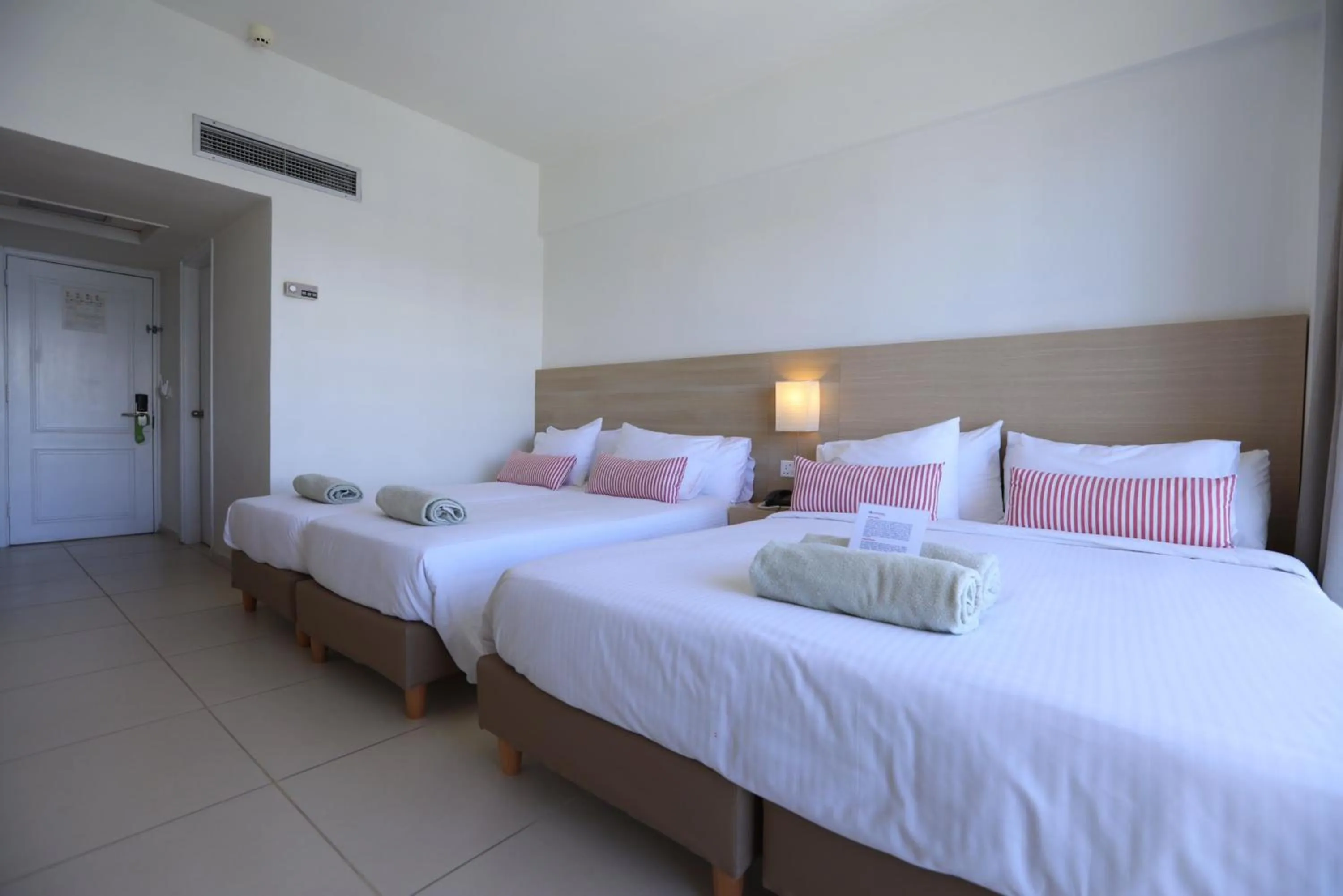 Bed in Sandy Beach Hotel & Spa - ex Sentido