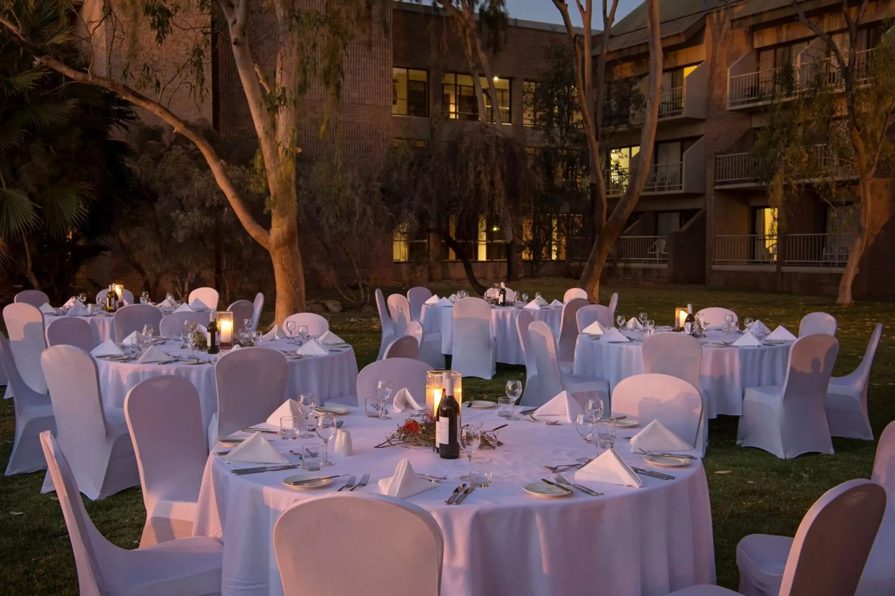 Meeting/conference room, Banquet Facilities in DoubleTree By Hilton Alice Springs