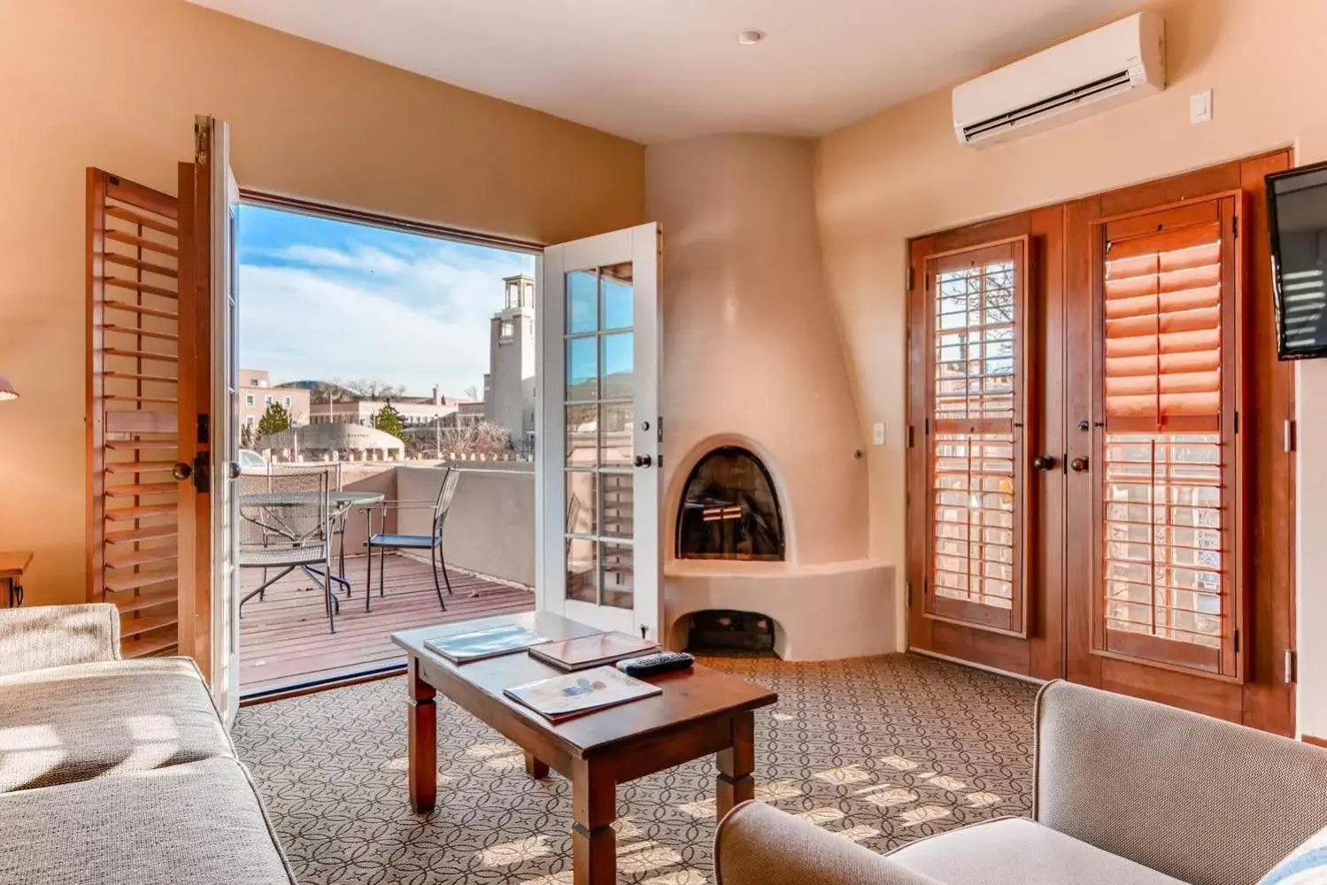 City view, Seating Area in Old Santa Fe Inn