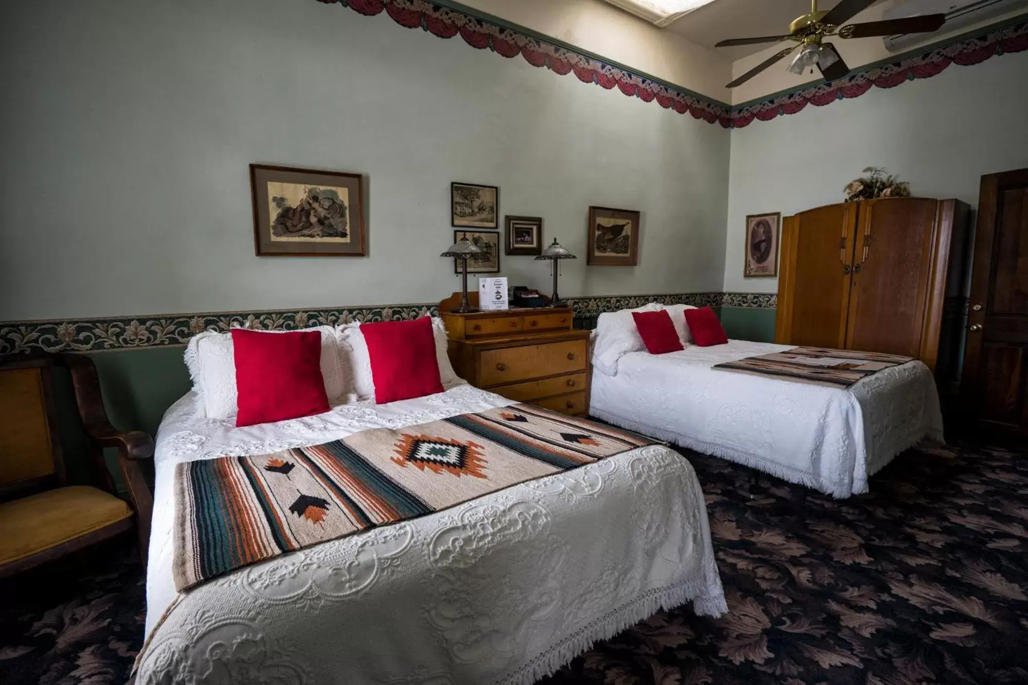 Bedroom, Bed in Red Garter Inn