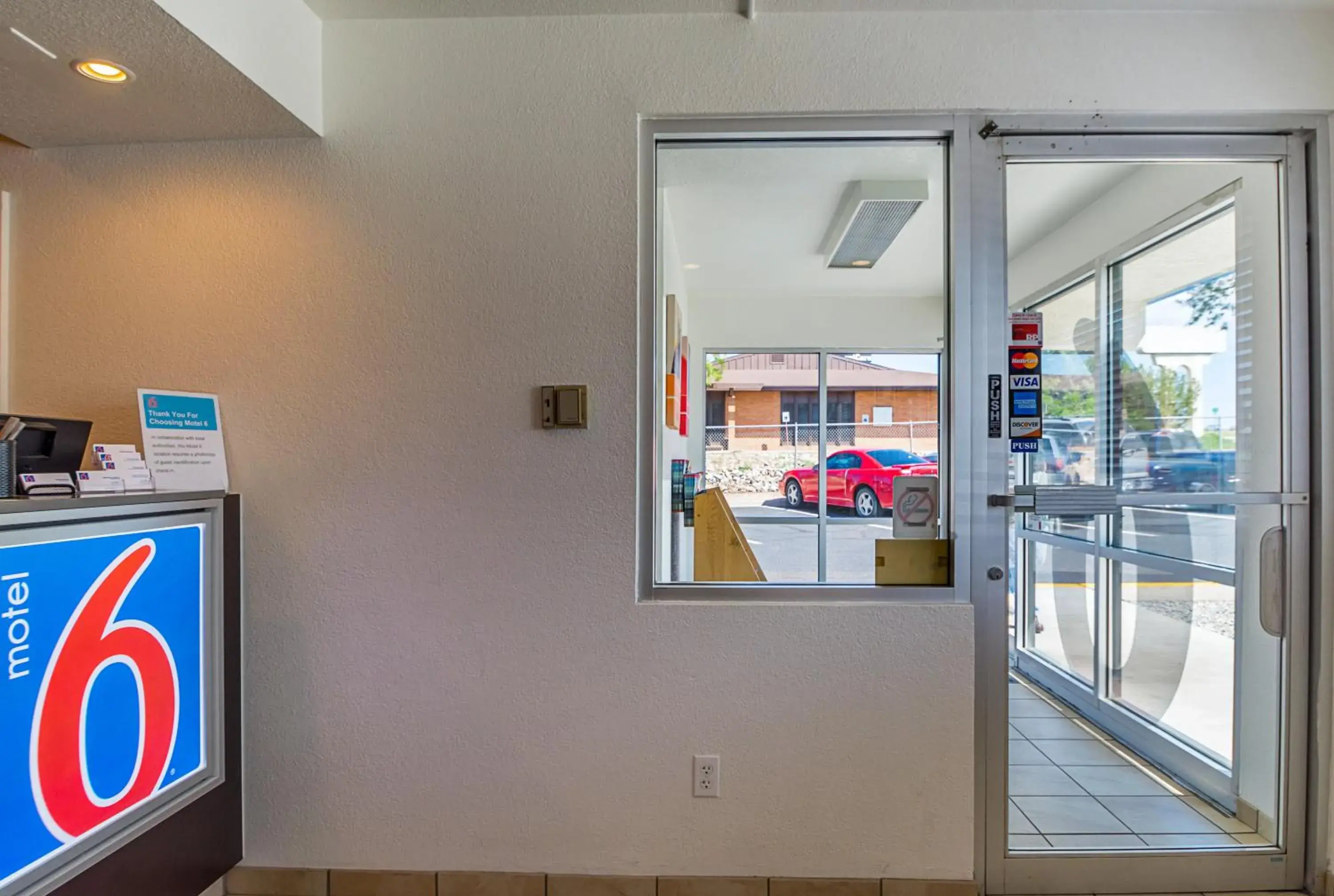 Lobby or reception in Motel 6-Pueblo, CO - I-25