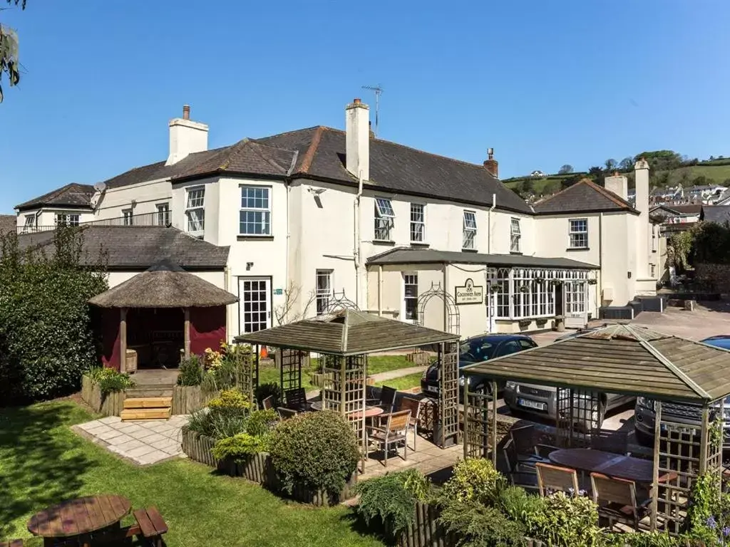 Property Building in Cockhaven Arms