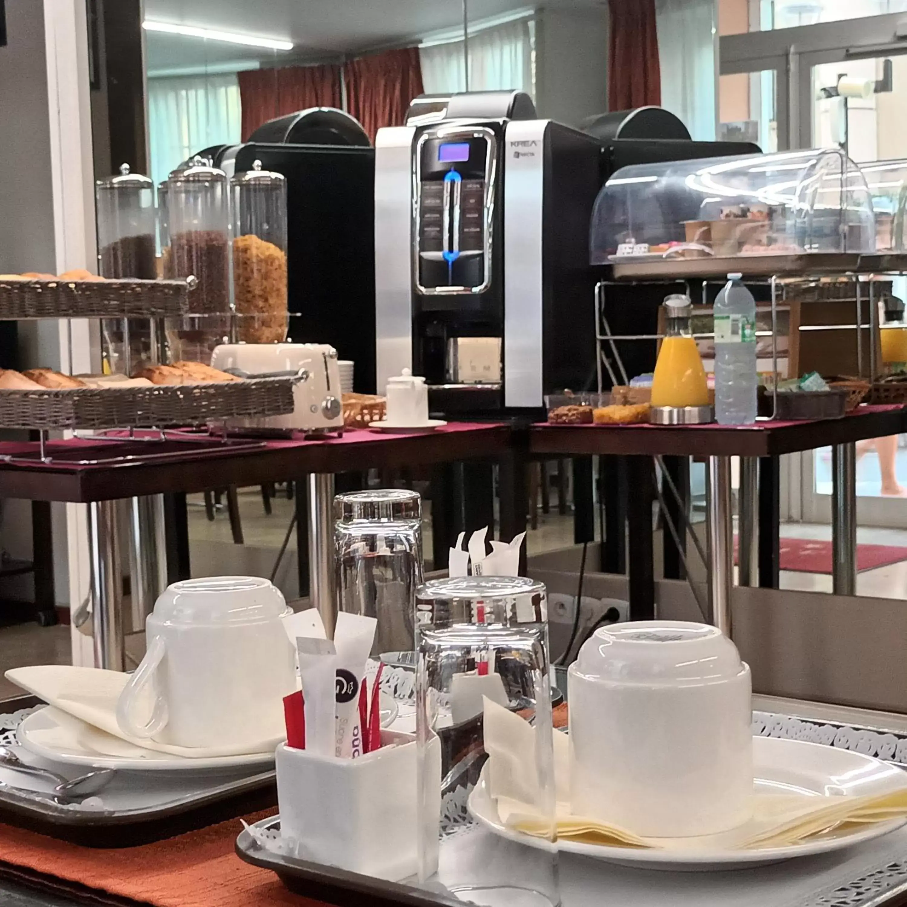 Buffet breakfast, Restaurant/Places to Eat in Hotel Capitole