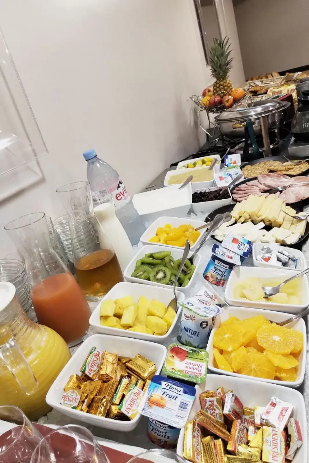 Buffet breakfast in Brit Hotel Reims La Pompelle Buffet breakfast in Brit Hotel Reims La Pompelle