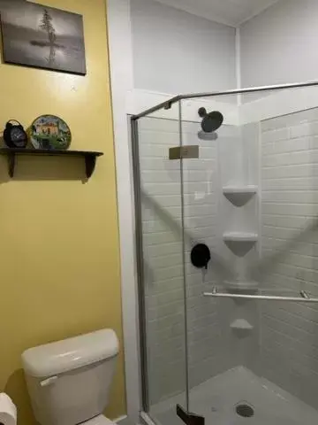 Bathroom in LOJ BNB