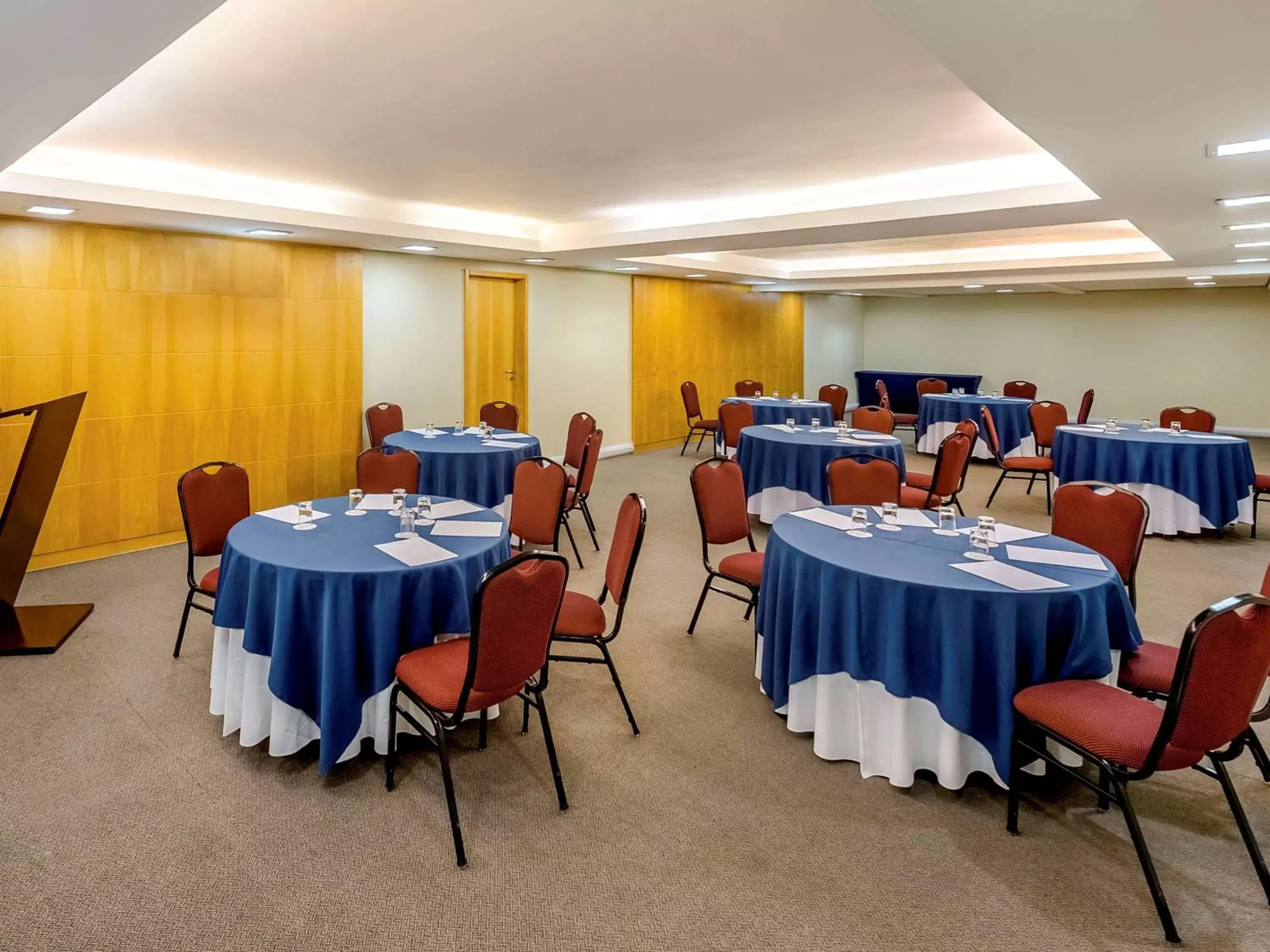 Meeting/conference room in Pergamon SP Frei Caneca by Accor