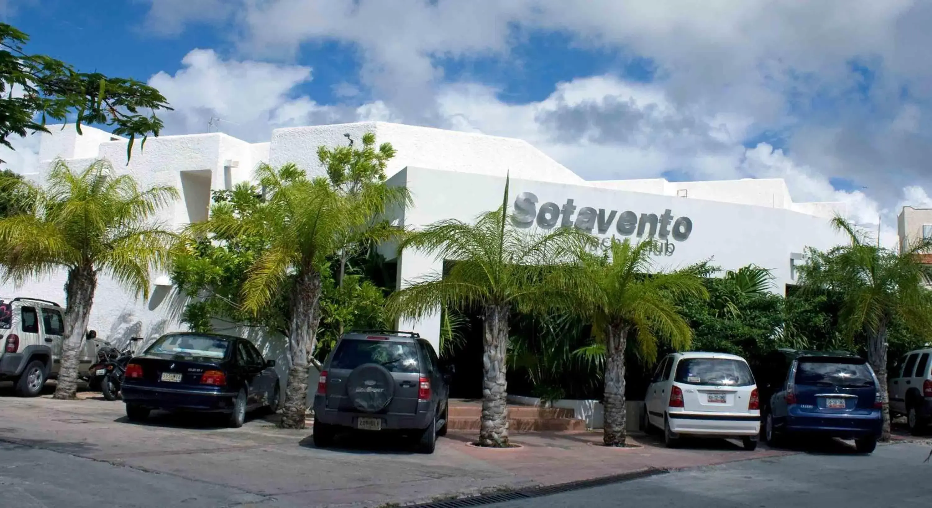 Facade/entrance, Property Building in Sotavento Hotel & Yacht Club