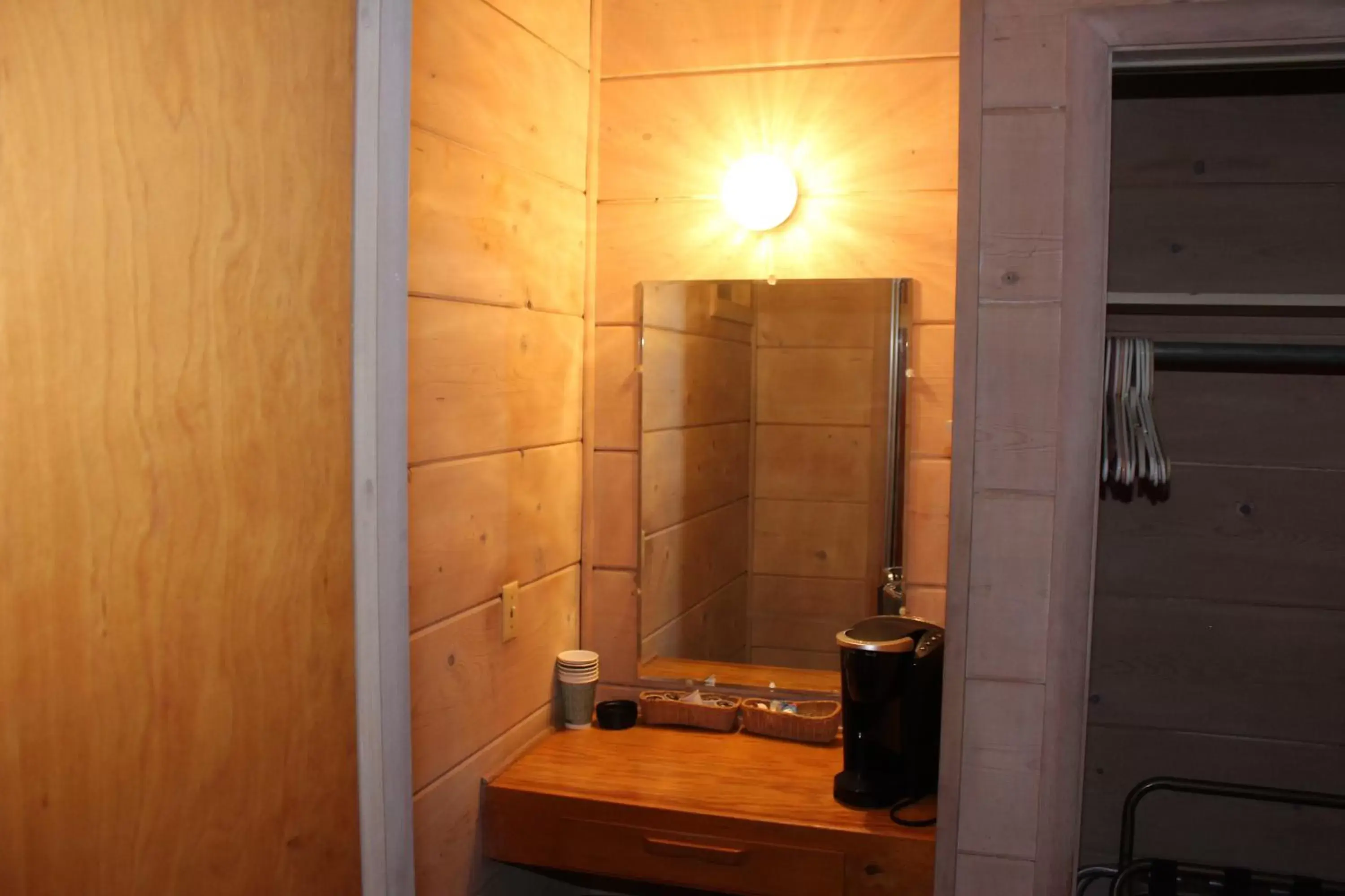 Shower, Bathroom in Little European Lodge