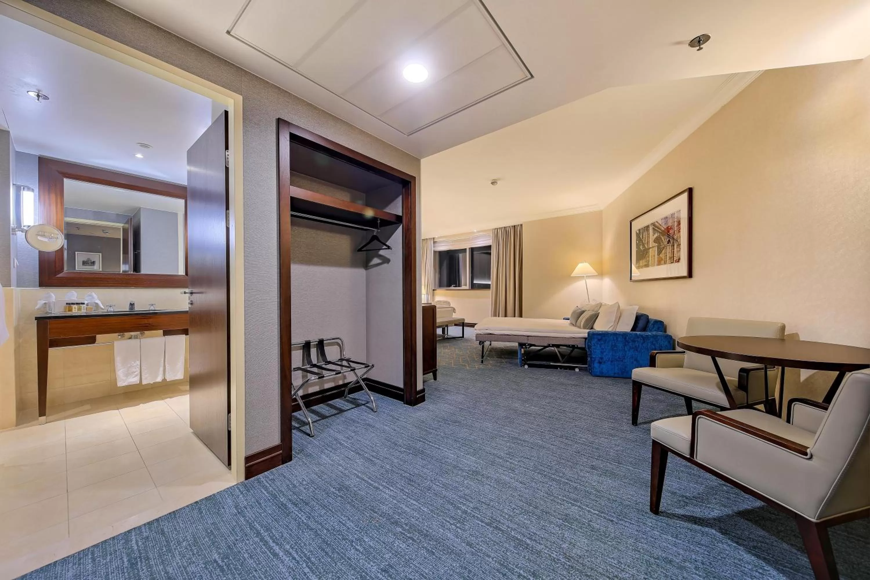 Photo of the whole room in InterContinental Warszawa by IHG