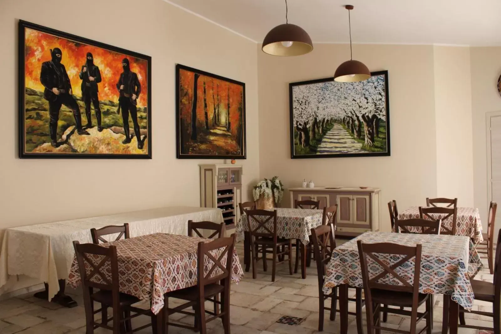 Restaurant/Places to Eat in B&B Il Mandorlo