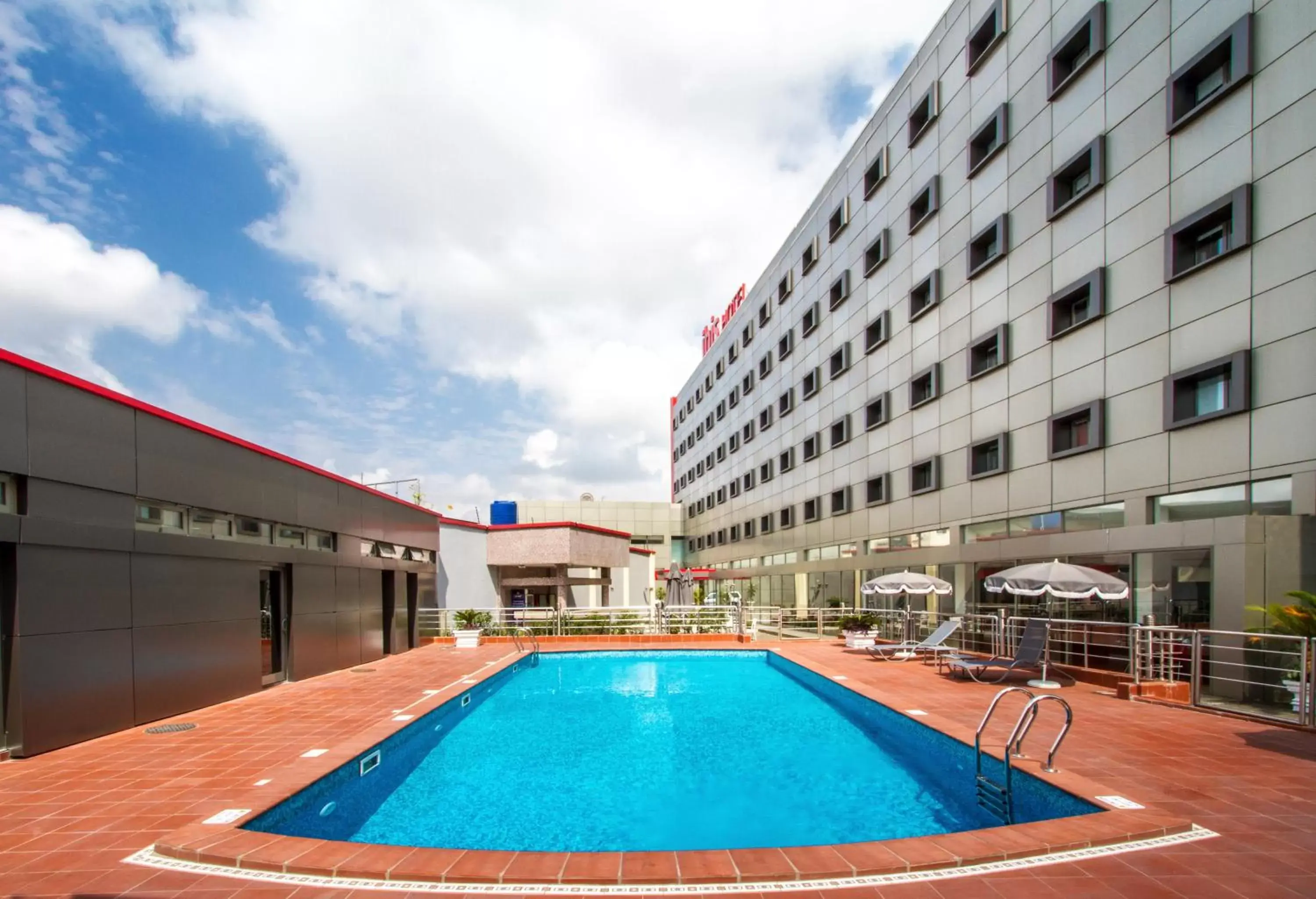 Swimming pool in Ibis Lagos Ikeja Swimming pool in Ibis Lagos Ikeja
