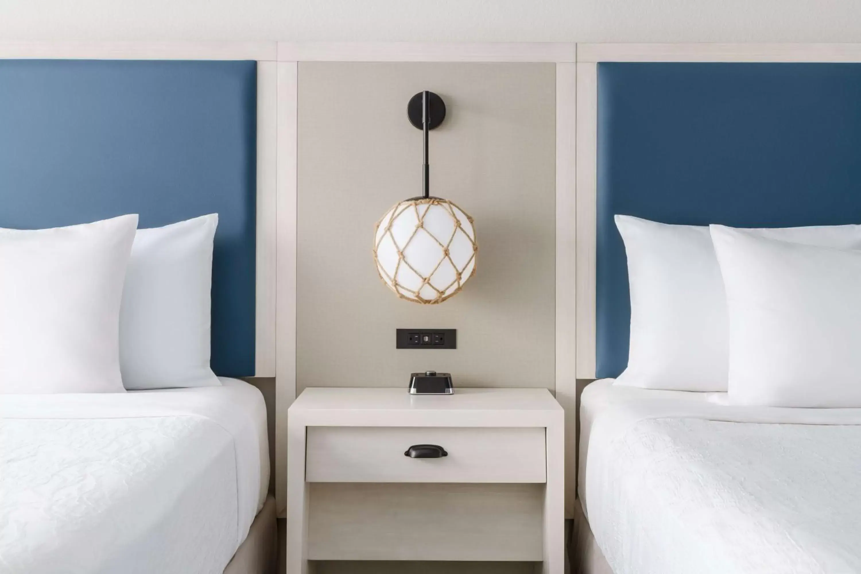 Queen Room with Two Queen Beds and Bath Tub - Mobility Accessible/Oceanfront in Hilton Garden Inn Ocean City Oceanfront Queen Room with Two Queen Beds and Bath Tub - Mobility Accessible/Oceanfront in Hilton Garden Inn Ocean City Oceanfront