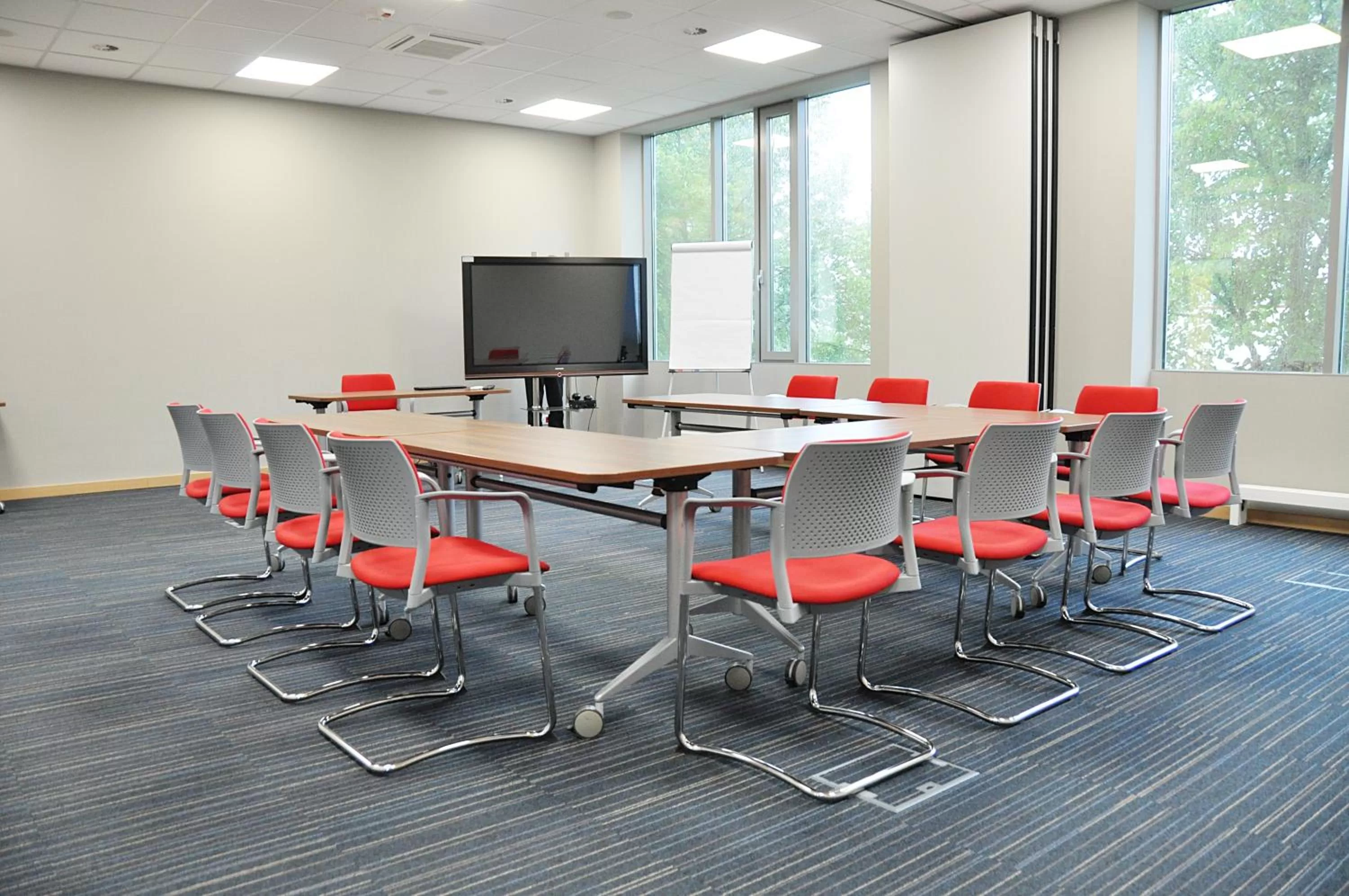 Business facilities in Hotel Forza