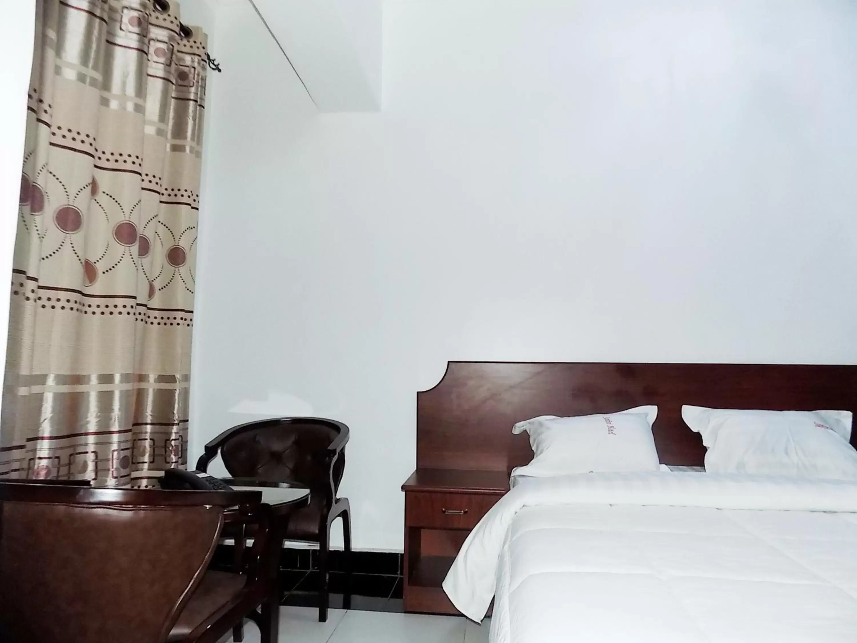 Single Room in Sunrise Hotel Kampala Single Room in Sunrise Hotel Kampala