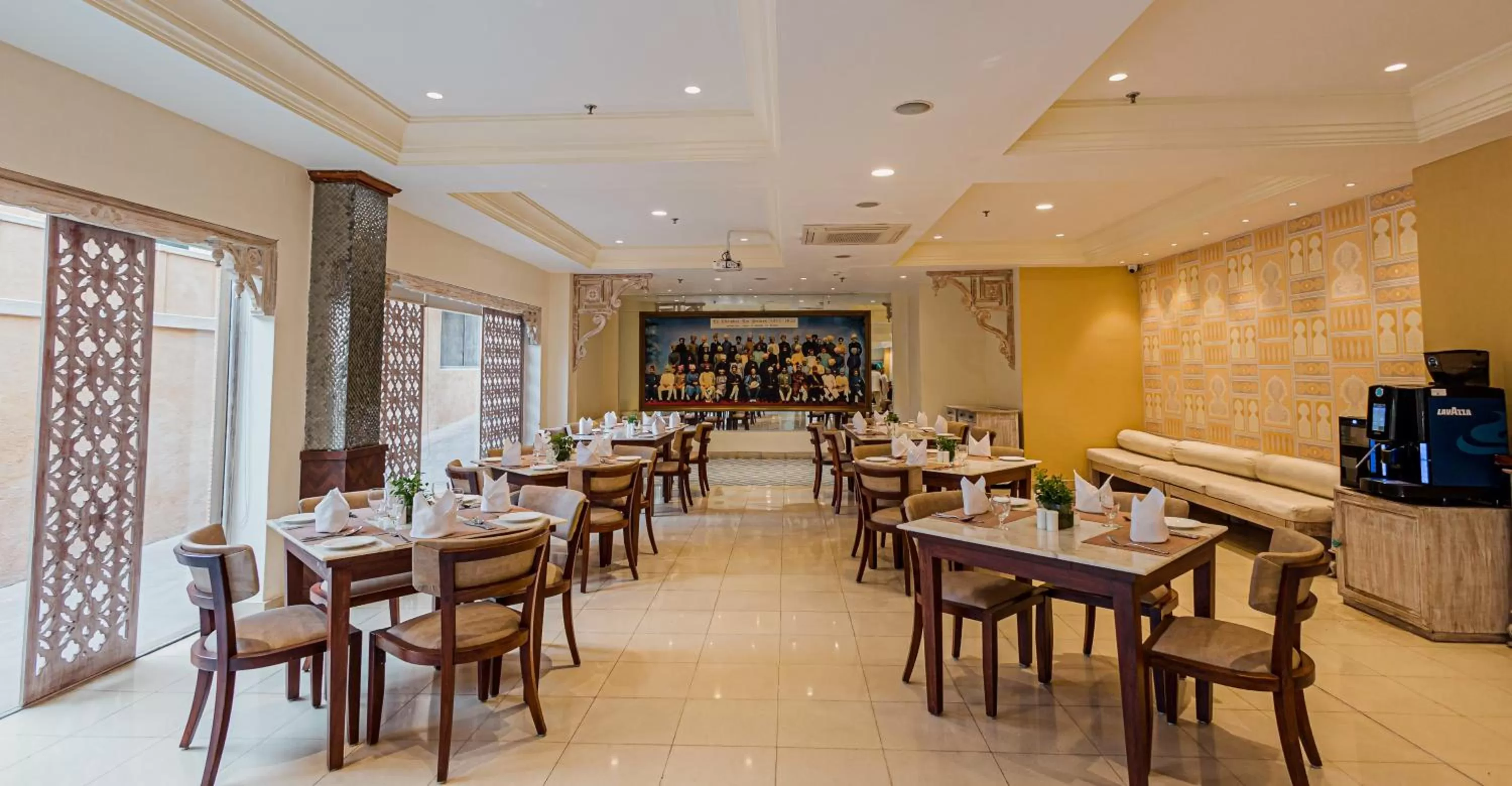 Restaurant/places to eat in Ajit Bhawan - A Palace Resort