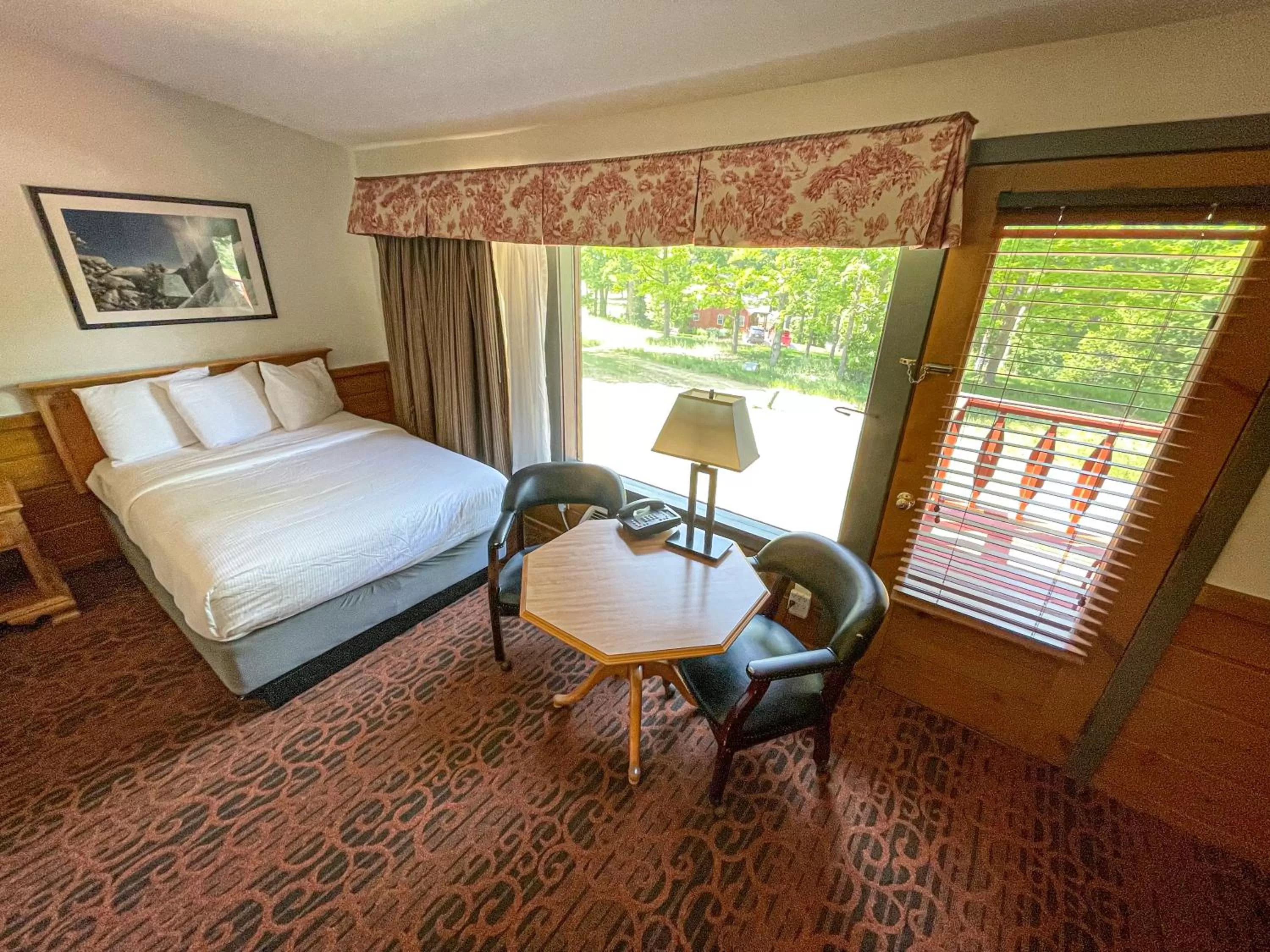 View (from property/room), Bed in Otsego Resort