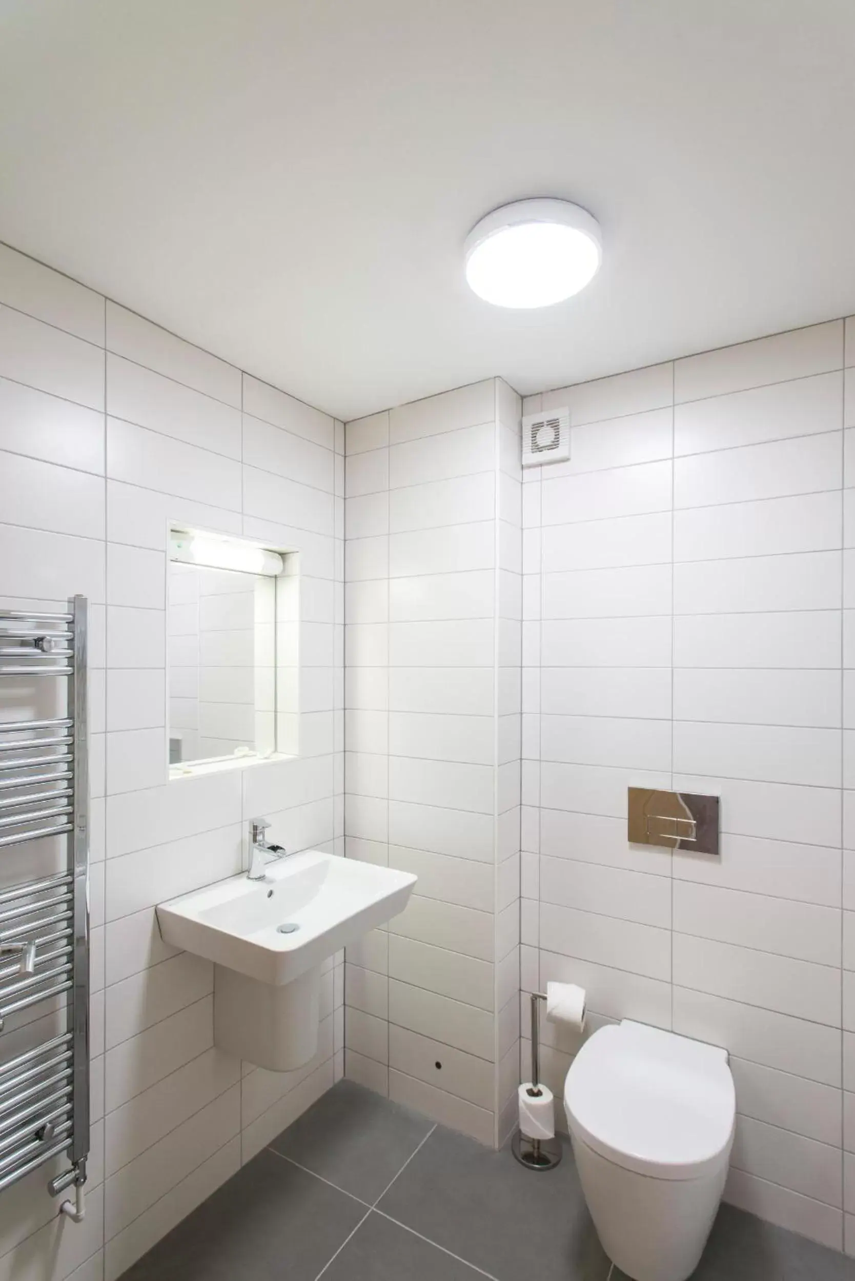 Toilet, Bathroom in Tregenna Castle Resort