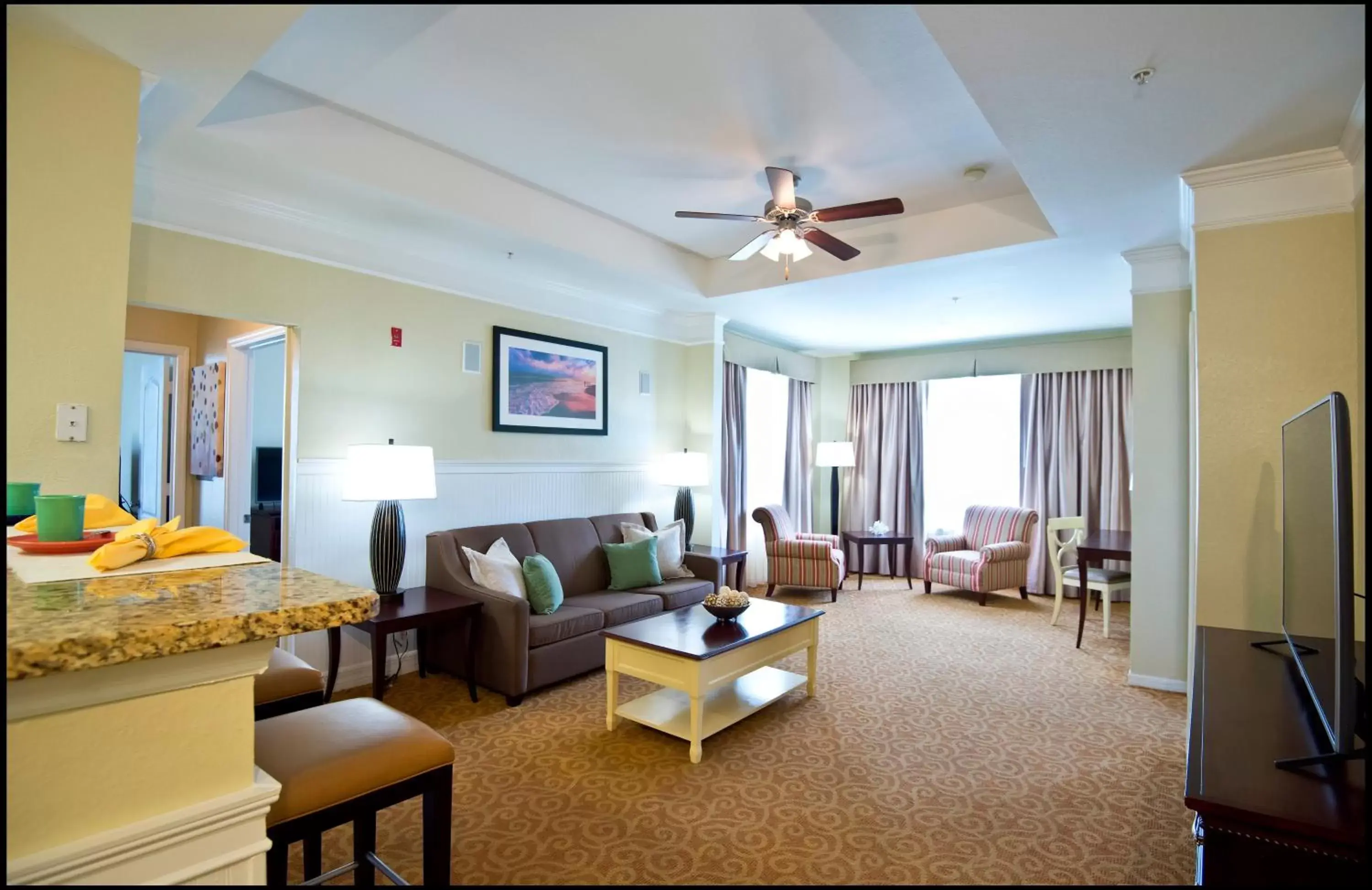 Living room, Lounge/Bar in Calypso Cay Vacation Villas