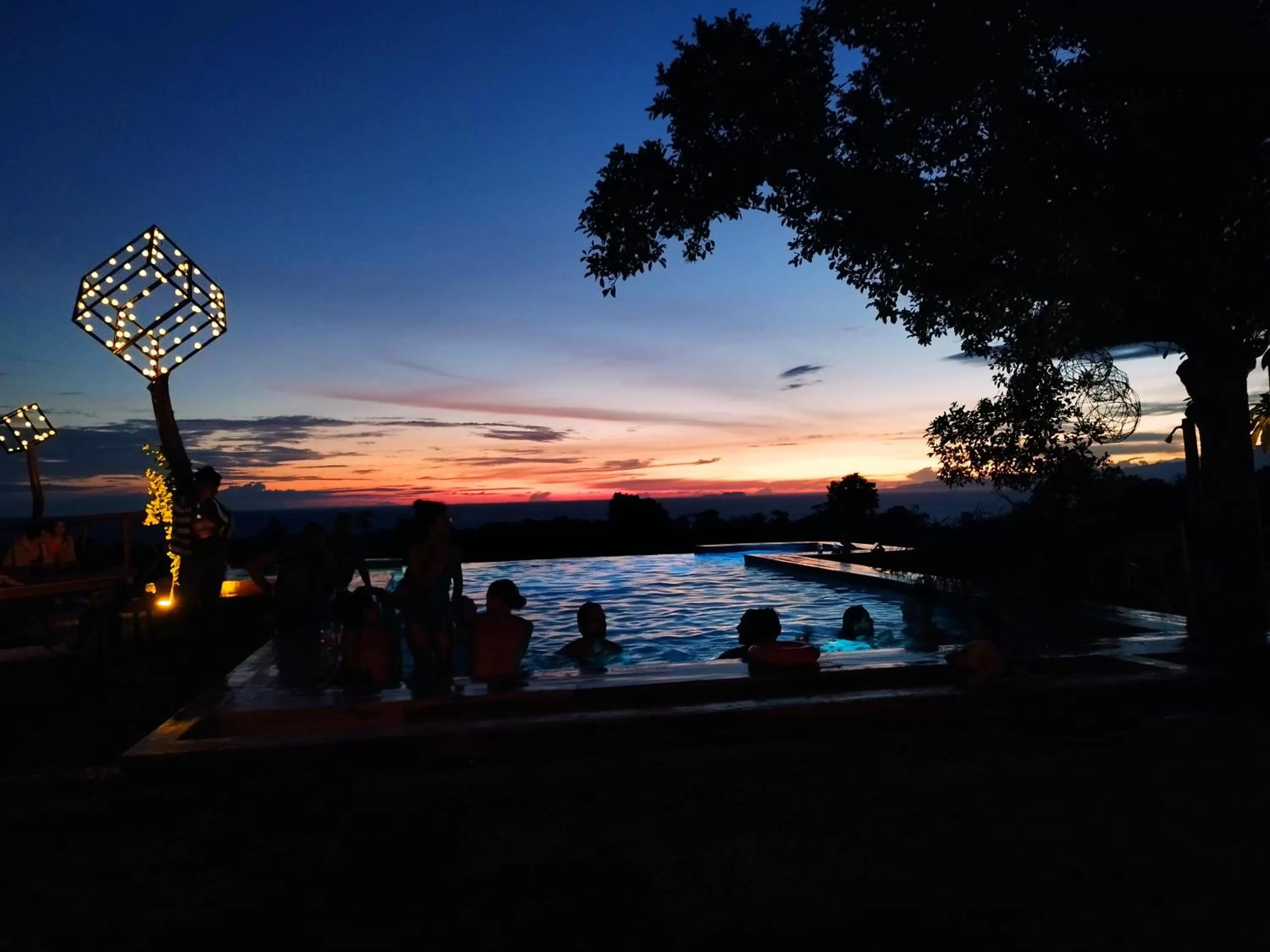 Sunset in Nakabalo Guesthouse & Restaurant