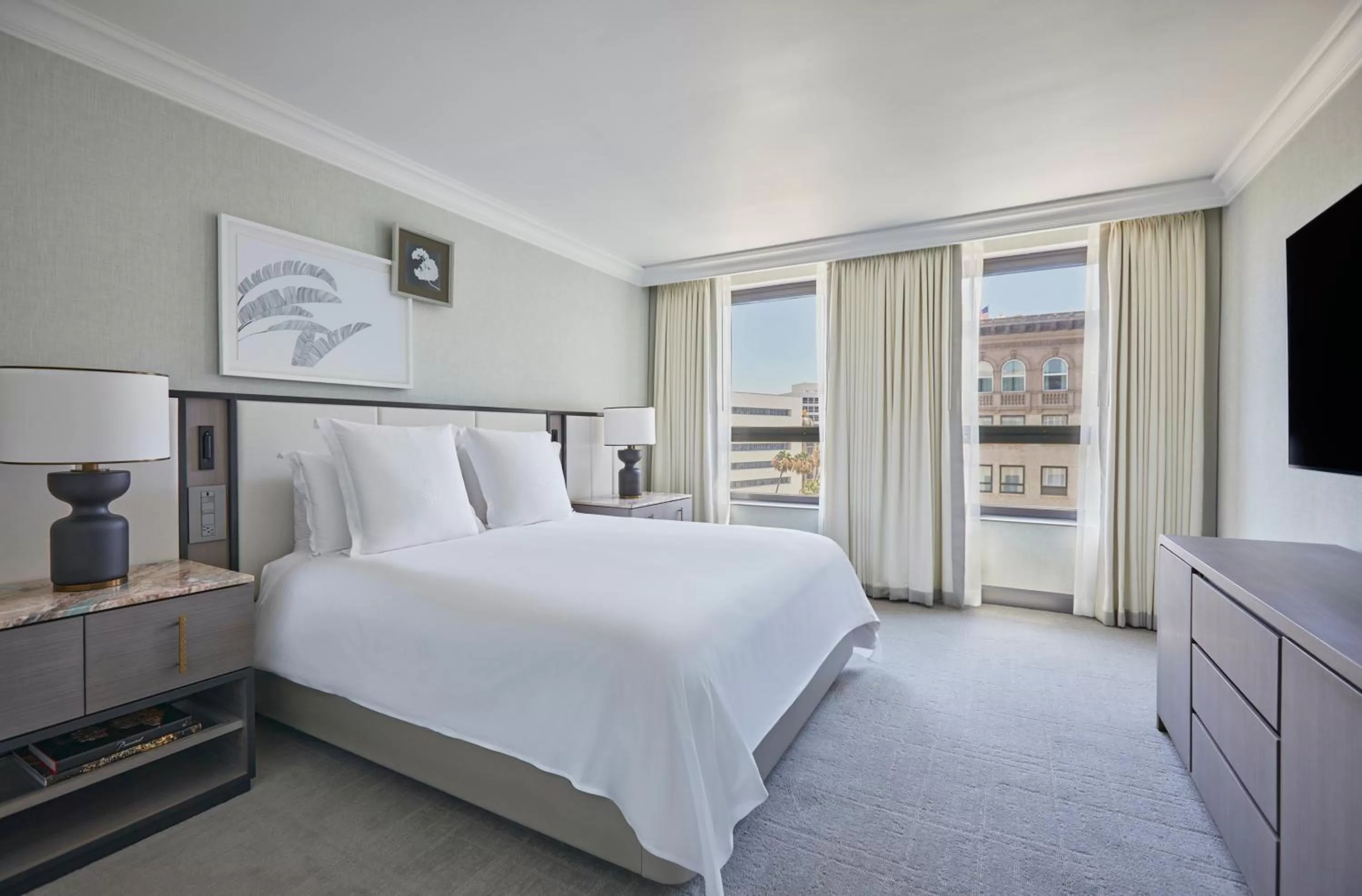 Bedroom, Bed in Beverly Wilshire, A Four Seasons Hotel