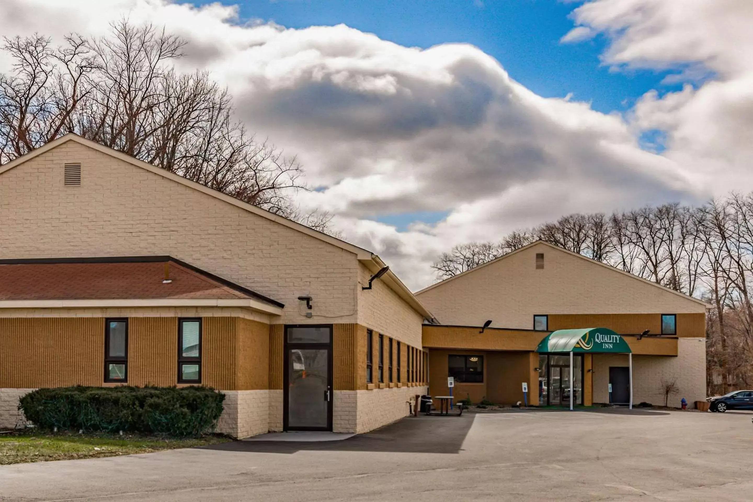 Property Building in Quality Inn Schenectady - Albany