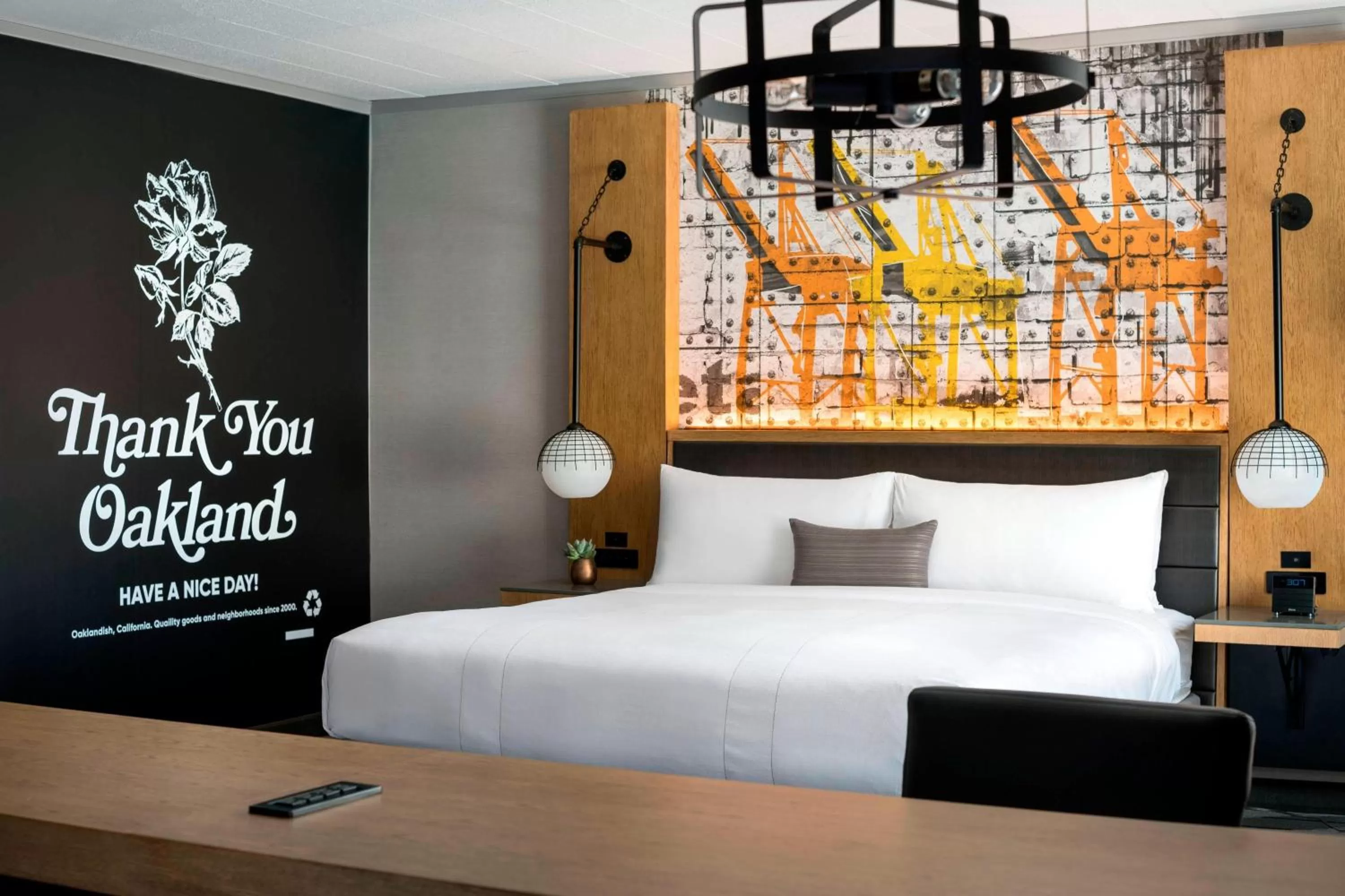 Bedroom, Bed in Oakland Marriott City Center