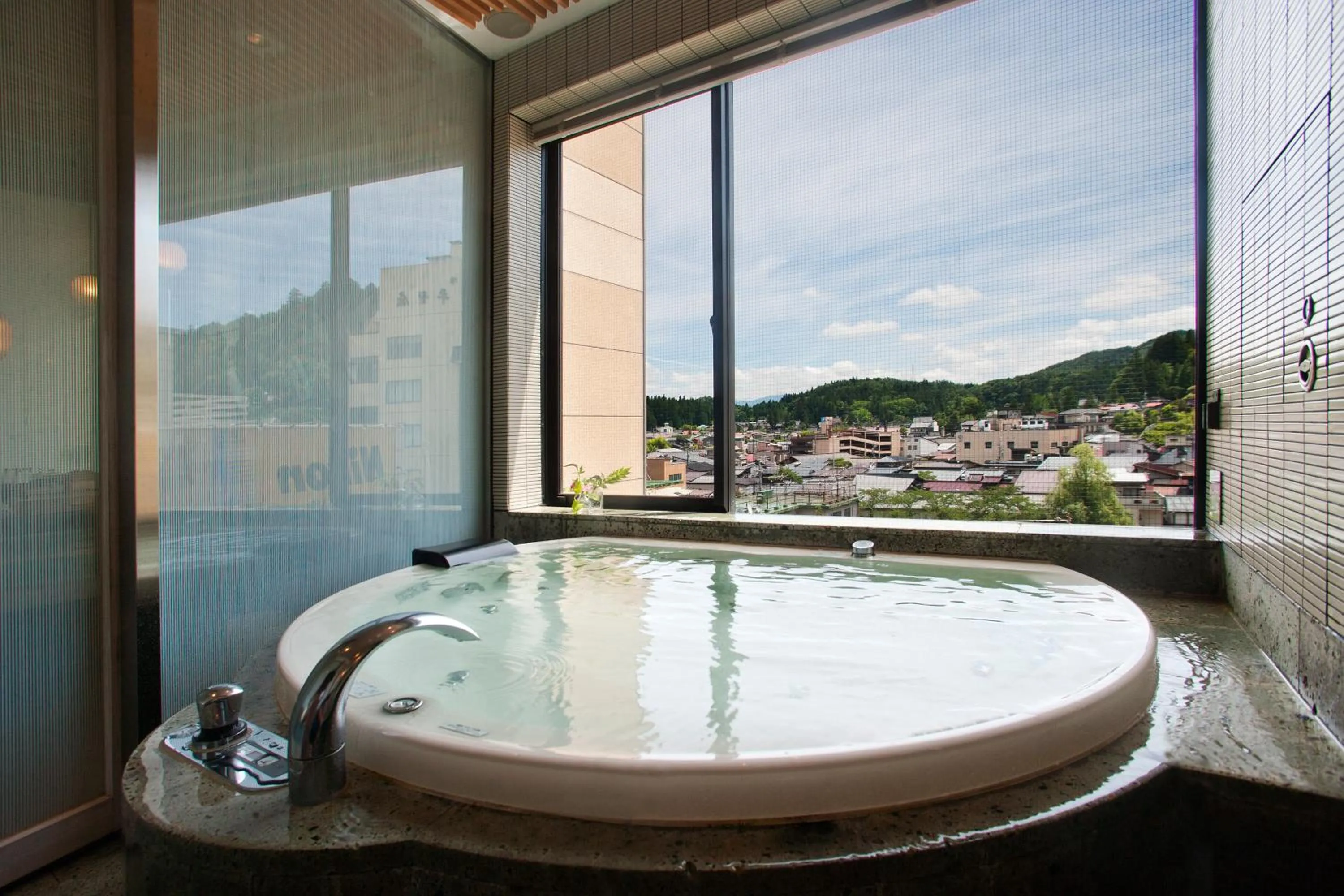 Bathroom in Honjin Hiranoya Kachoan