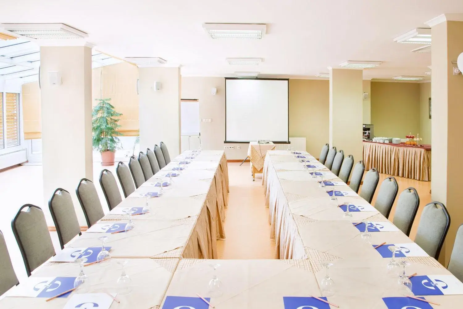 Business facilities in Hotel Tunali