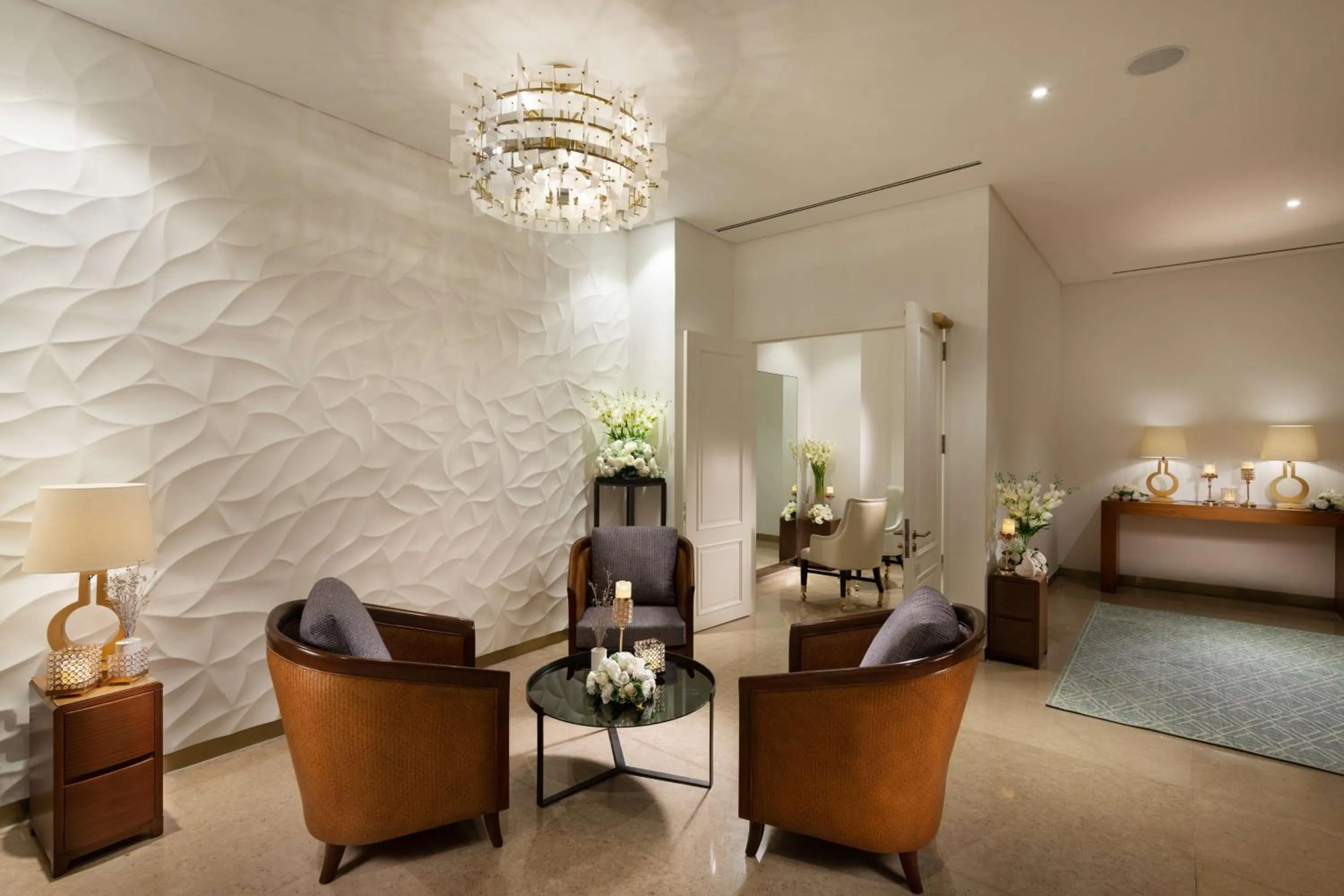 Meeting/conference room, Bed in Hilton Clark Sun Valley Resort