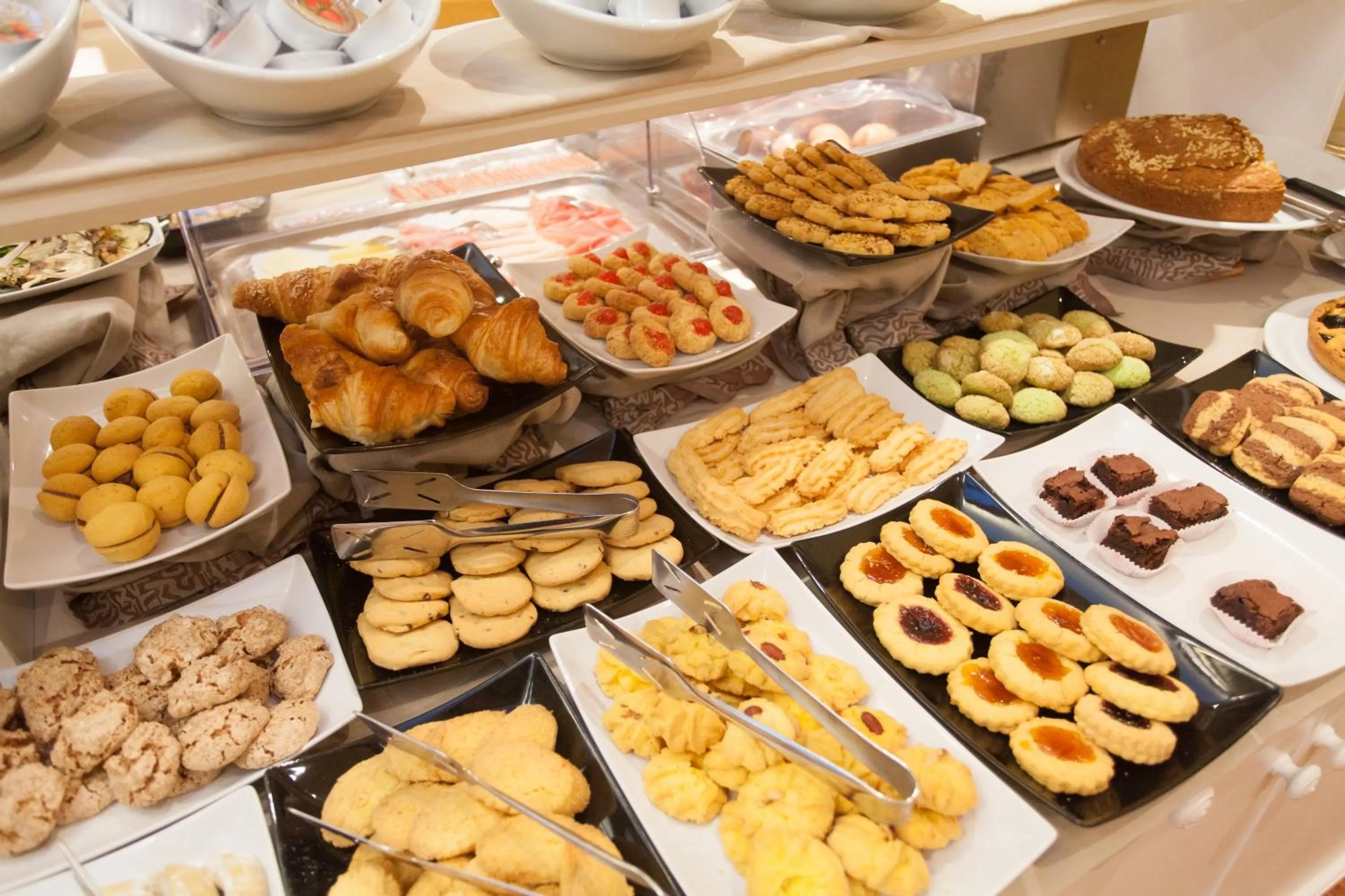 Breakfast in Casa Romagnosi