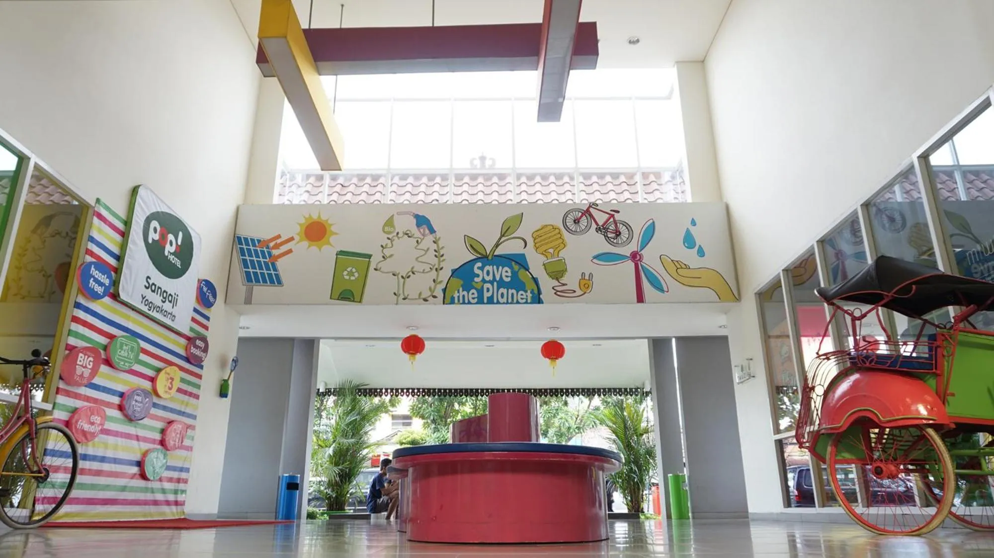 Lobby or reception in POP! Hotel Sangaji Yogyakarta
