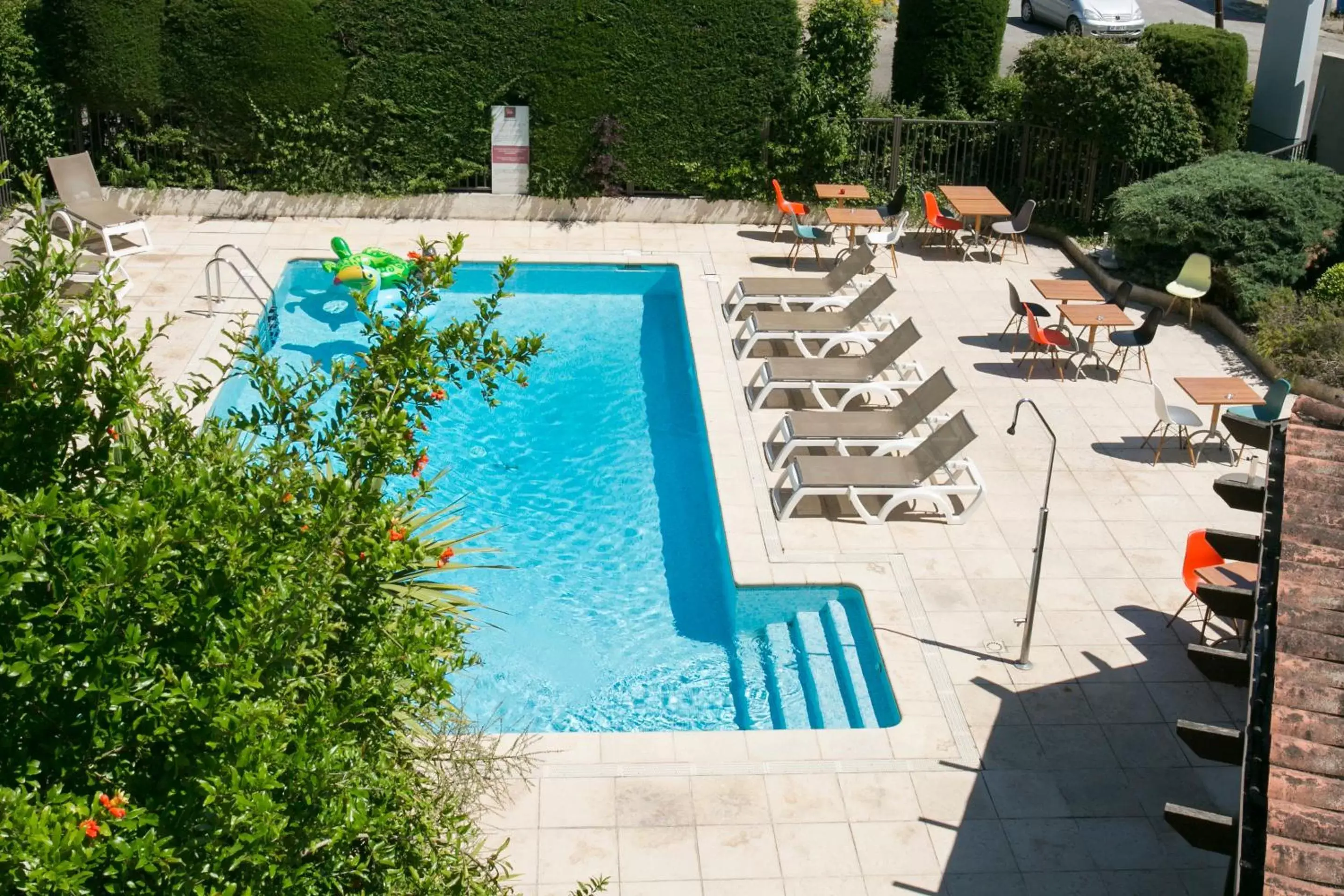 Balcony/Terrace, Pool View in ibis Avignon Sud