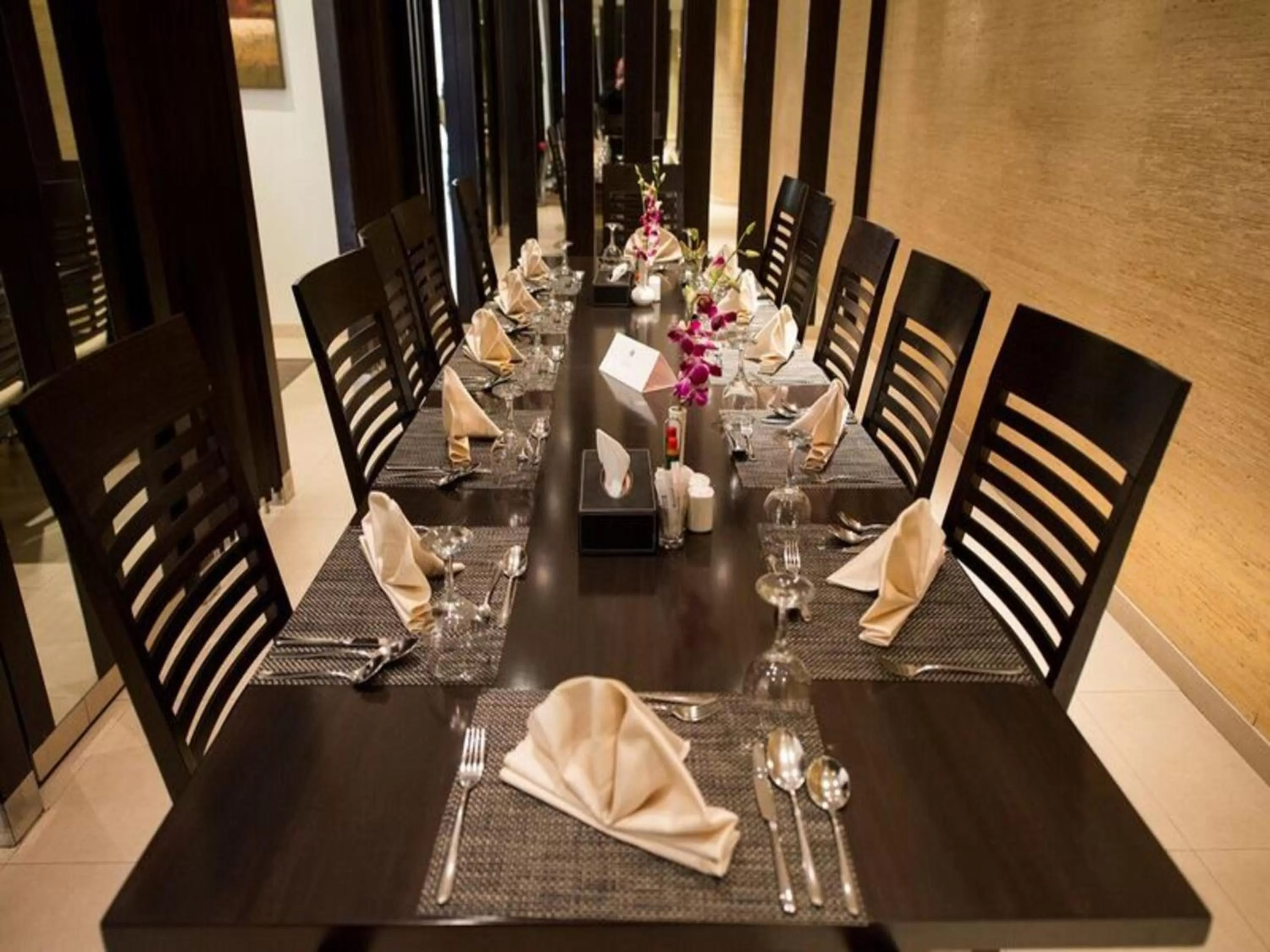Dining area in Executives Hotel - Olaya