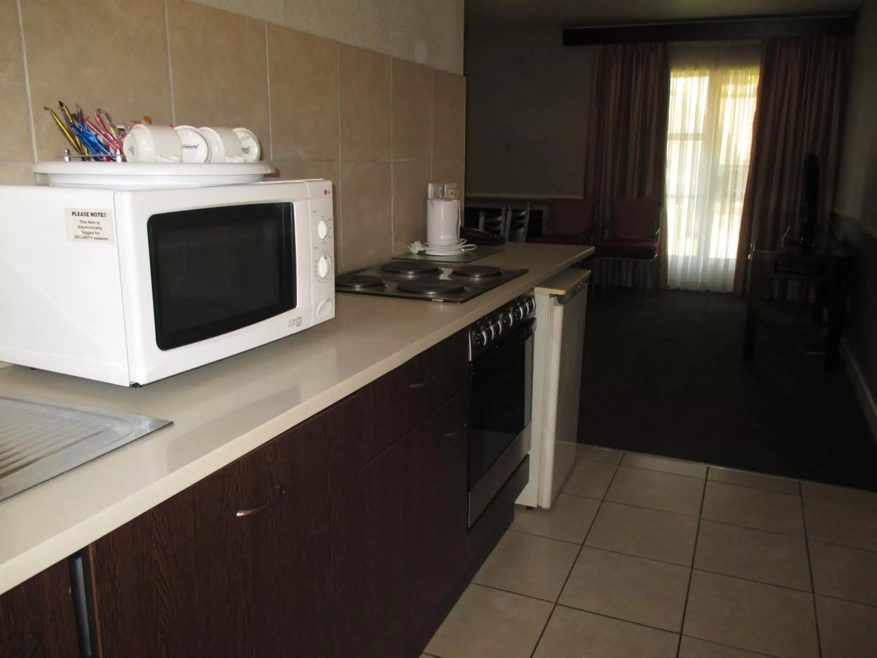 Day, Kitchen/Kitchenette in Mercure Hotel Nelspruit