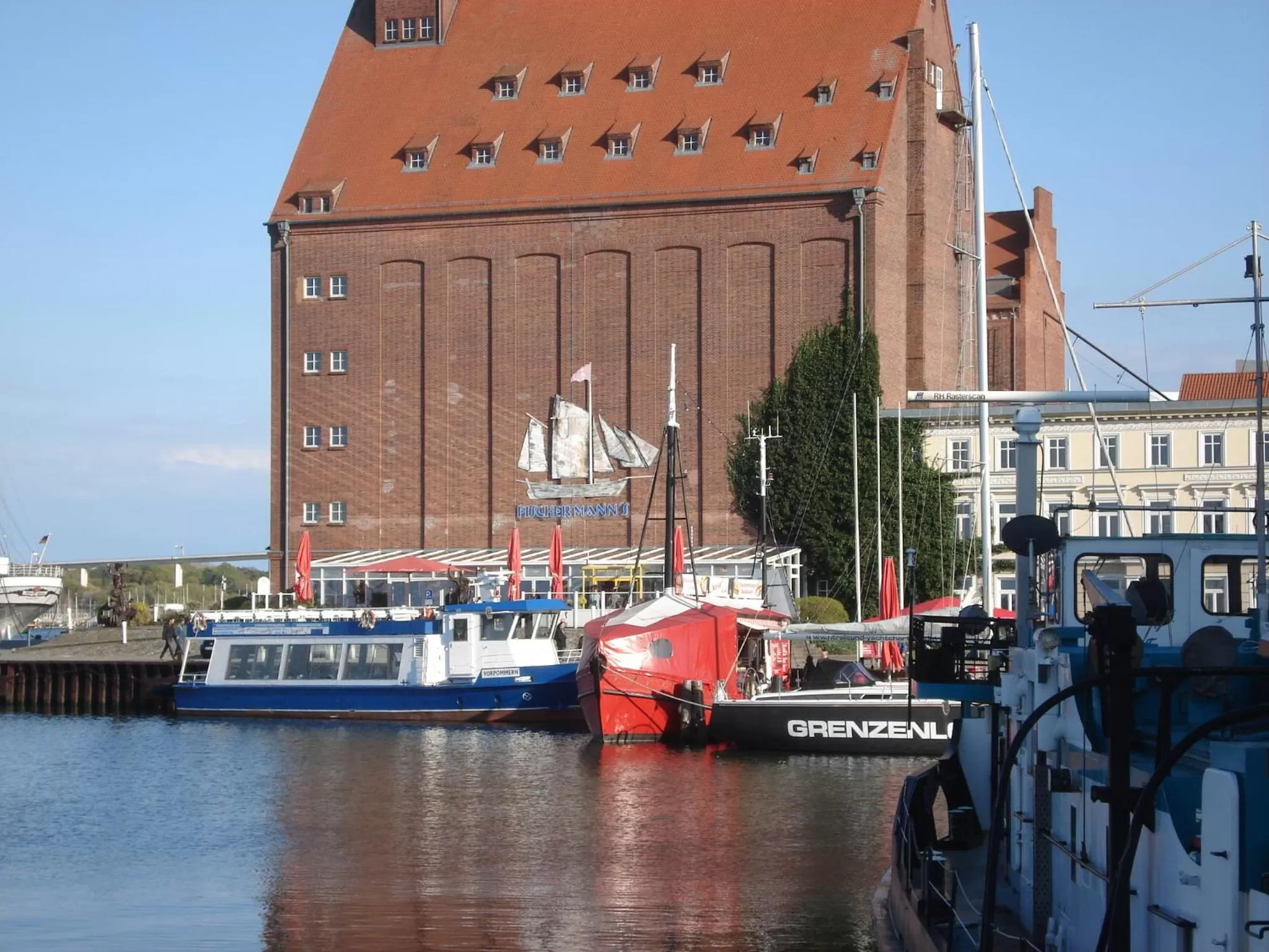 Property building in Hotel Pension Zur Fährbrücke