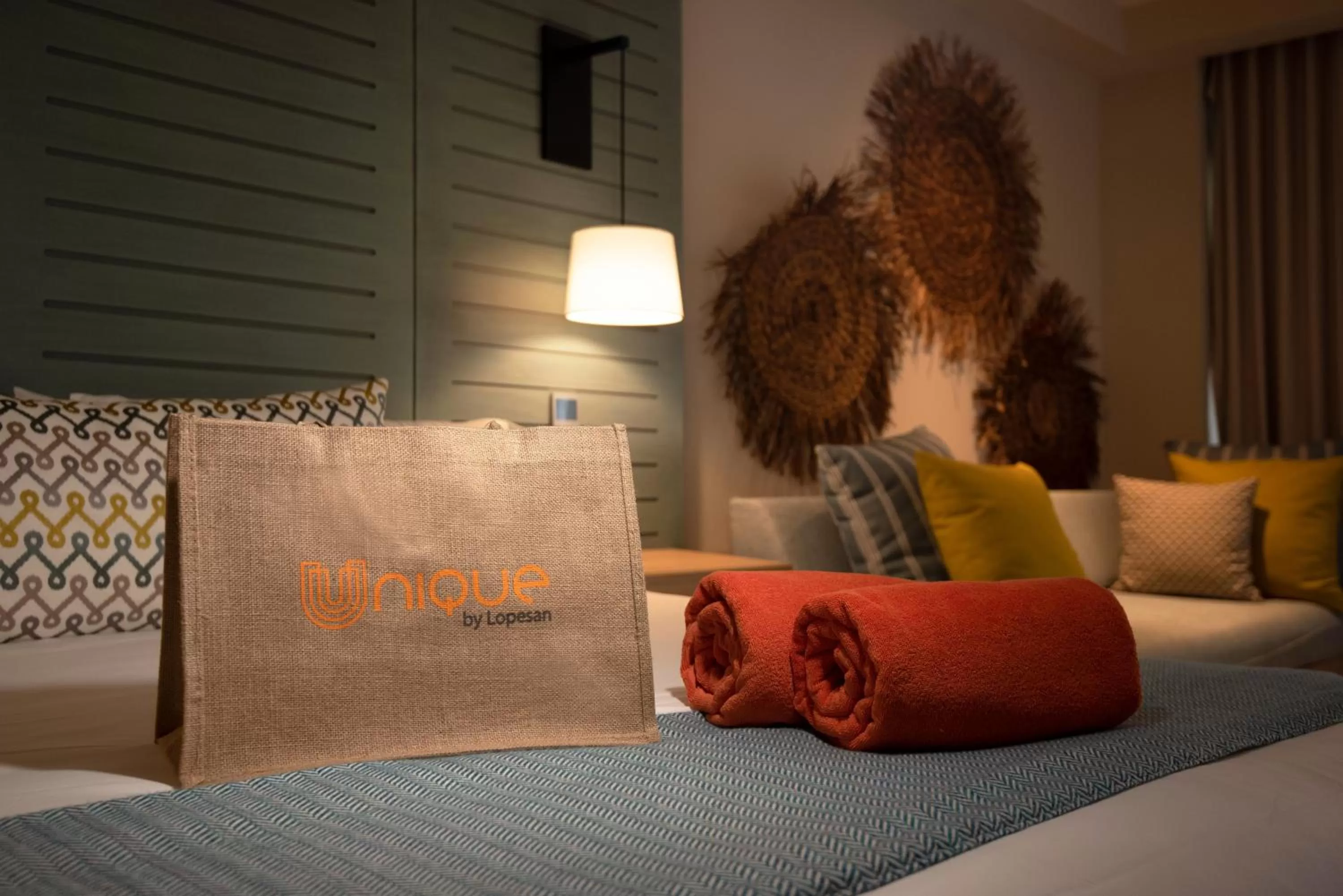towels, Bed in Unique Club at Lopesan Costa Bávaro Resort