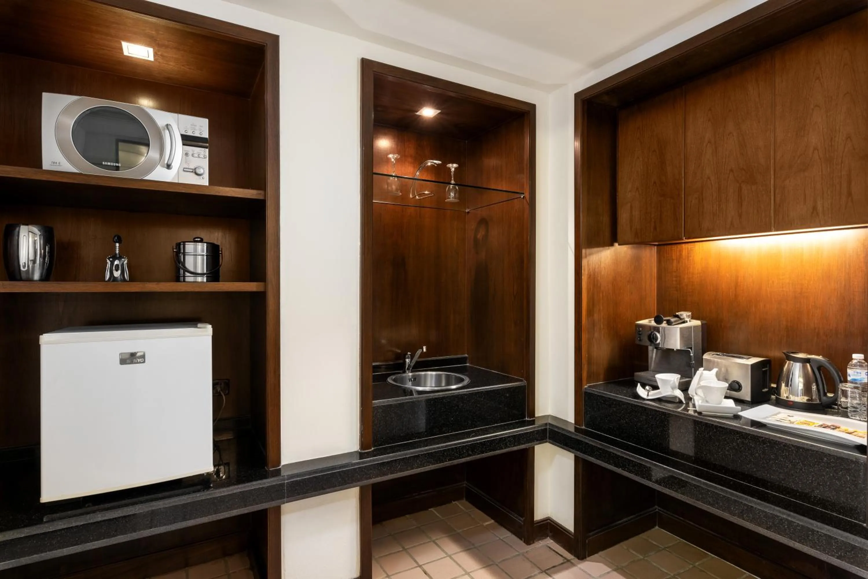 Kitchen or kitchenette in Patong Paragon Resort & Spa SHA Extra Plus