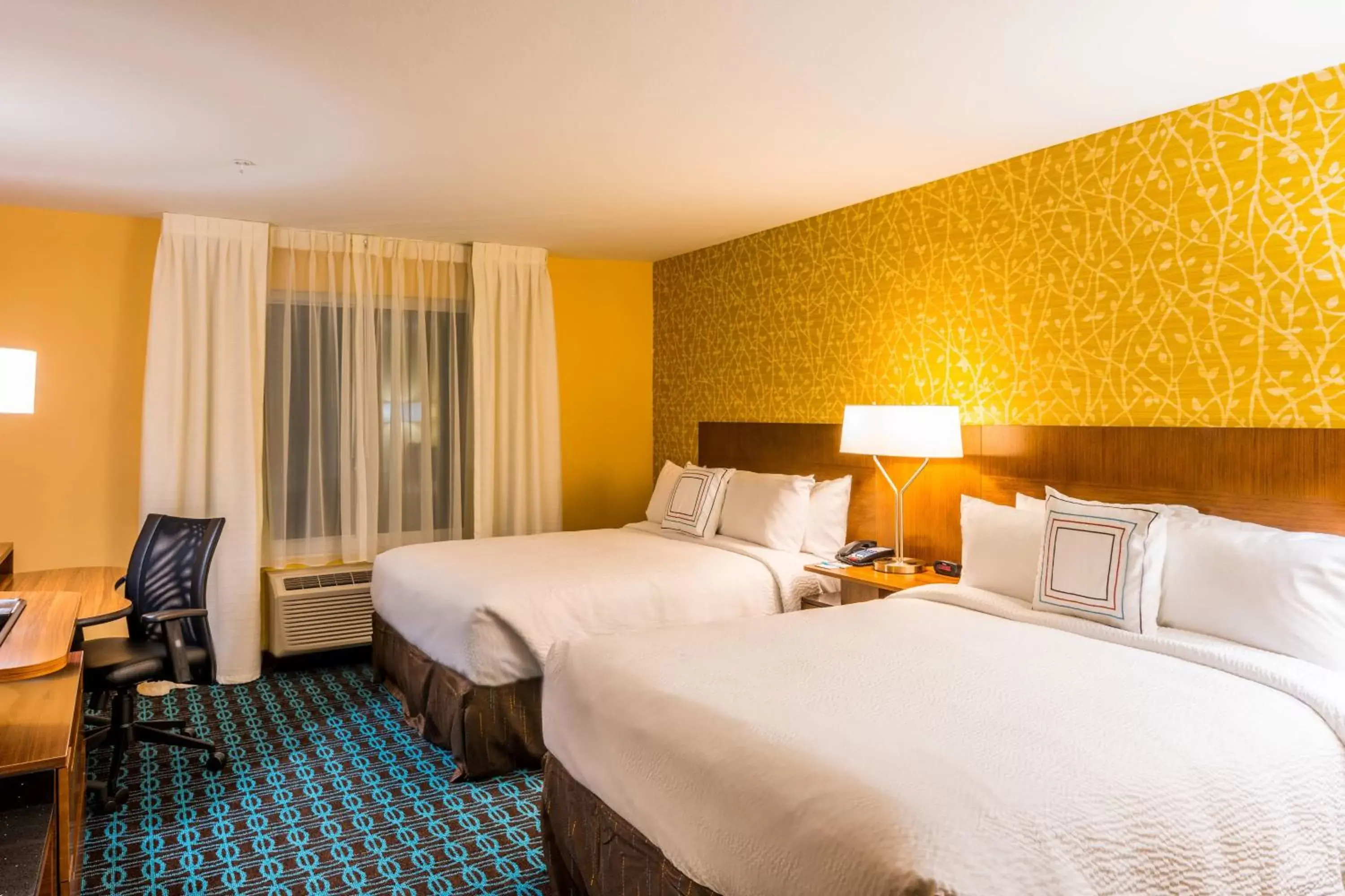 Photo of the whole room, Bed in Fairfield Inn & Suites by Marriott Atlanta Fairburn