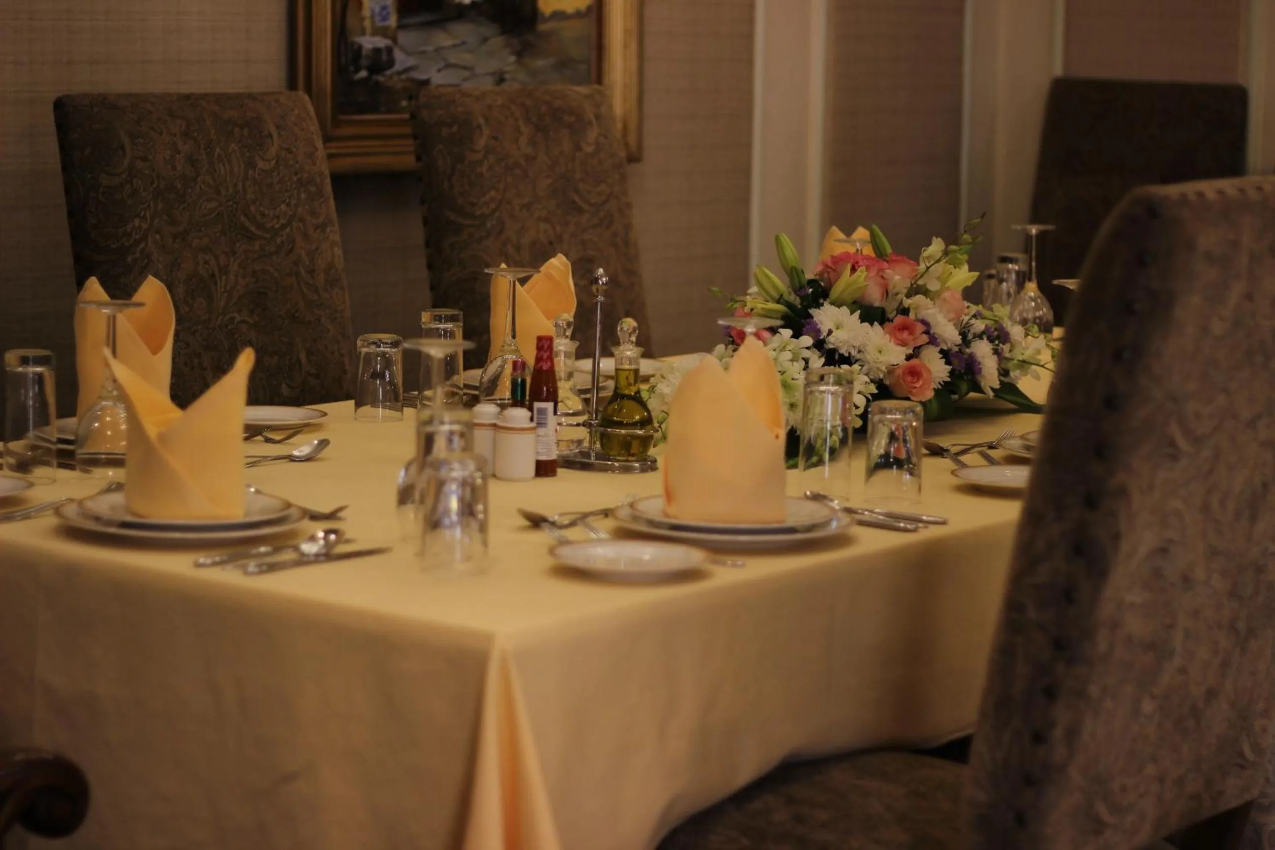 Dining area in Dar Al Taqwa Hotel