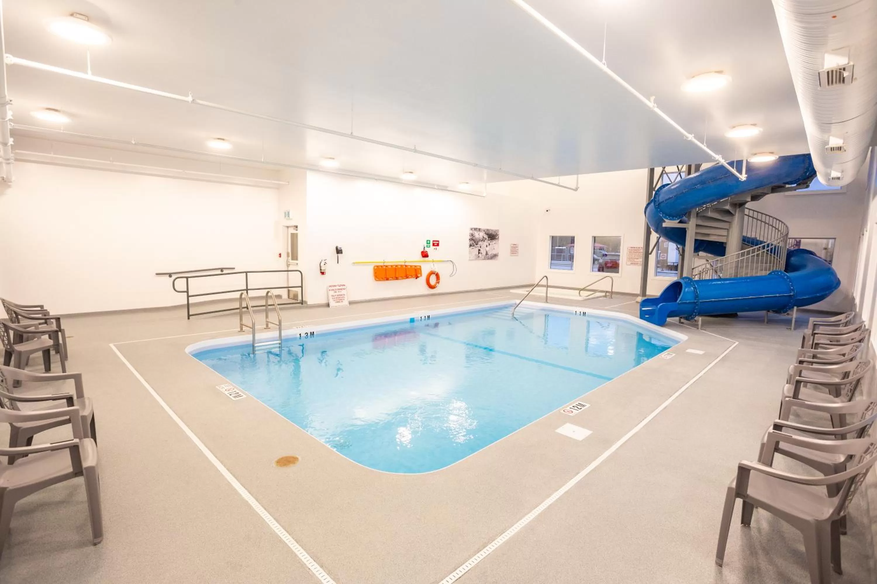 Swimming Pool in Carman Blue Crescent Hotel