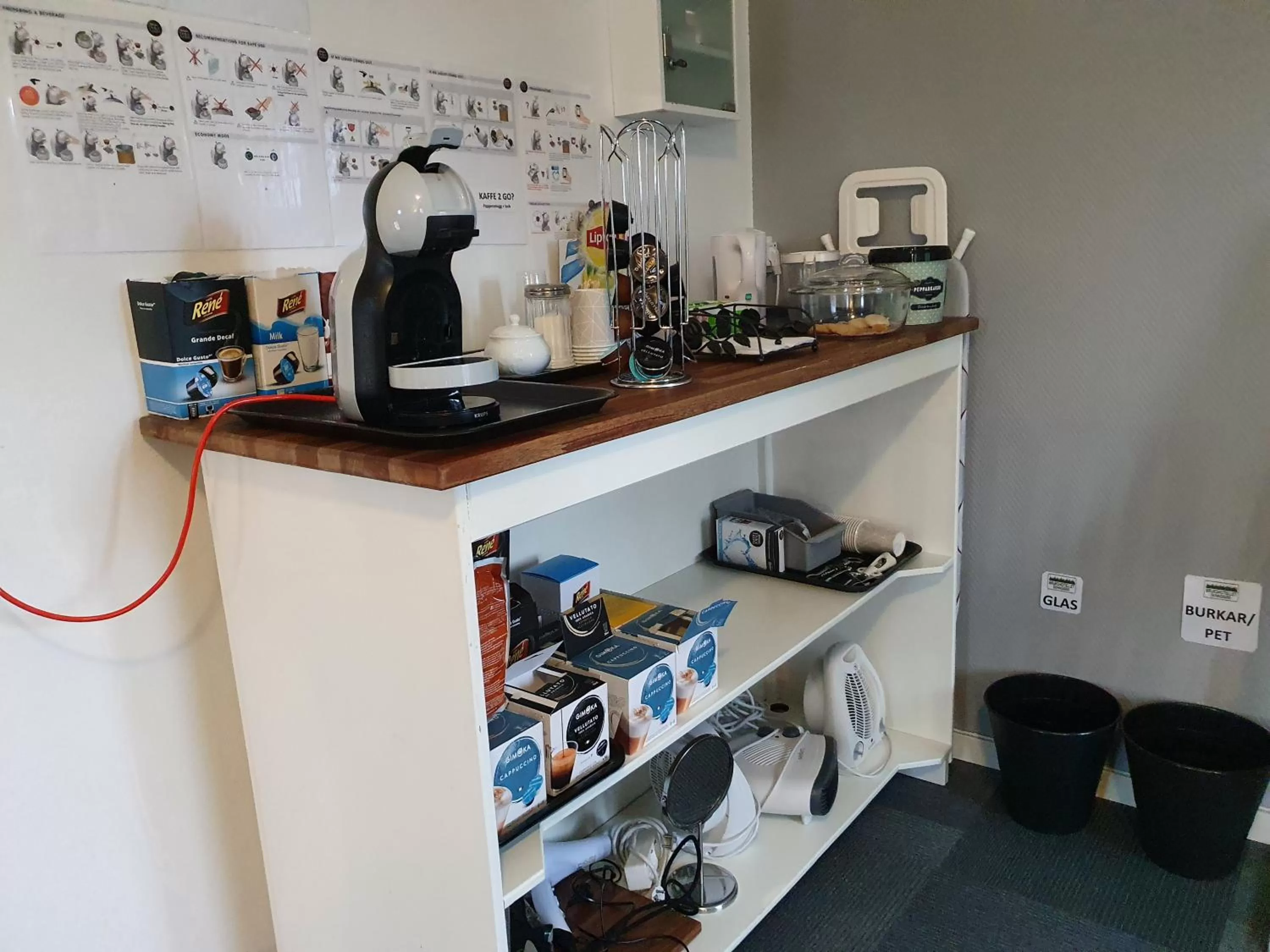 Communal lounge/ TV room in Brukshotellet Skinnsberg