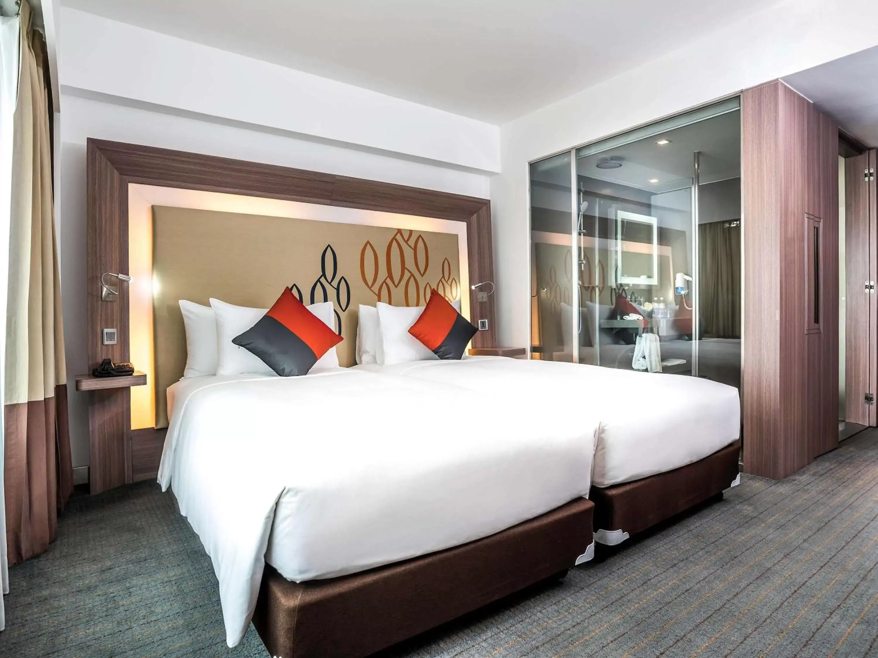 Photo of the whole room, Bed in Novotel Bangkok Silom Road Hotel