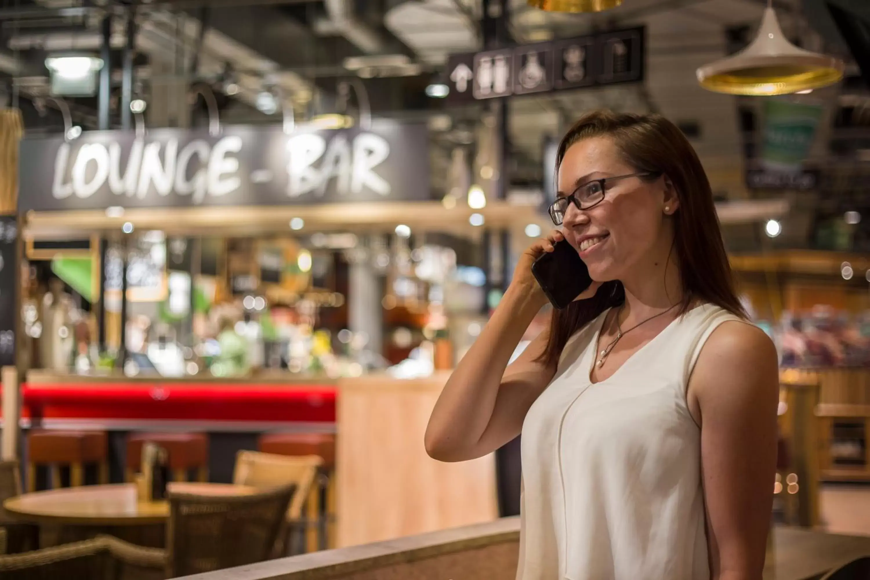 People, Lounge/Bar in Ibis Vienna Airport