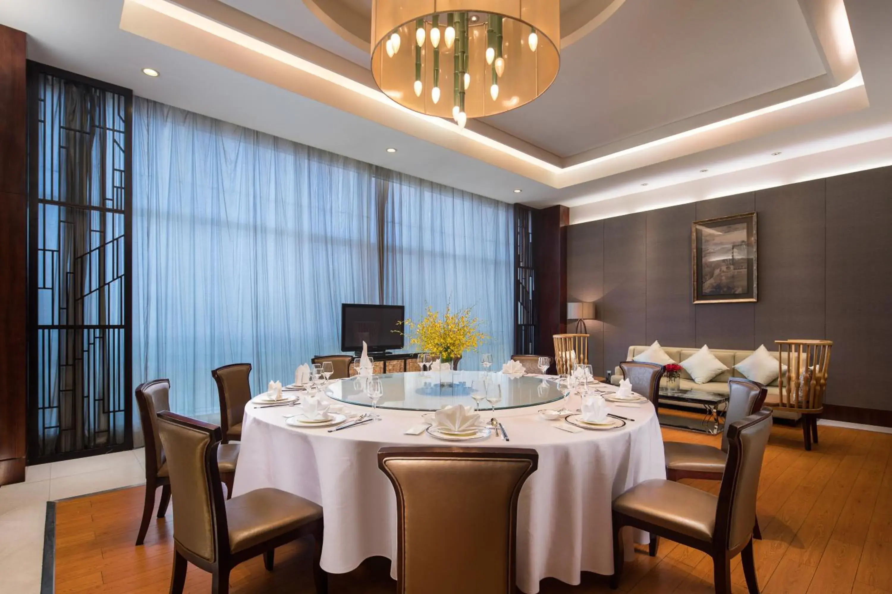 Restaurant/Places to Eat in Crowne Plaza Taizhou, an IHG Hotel