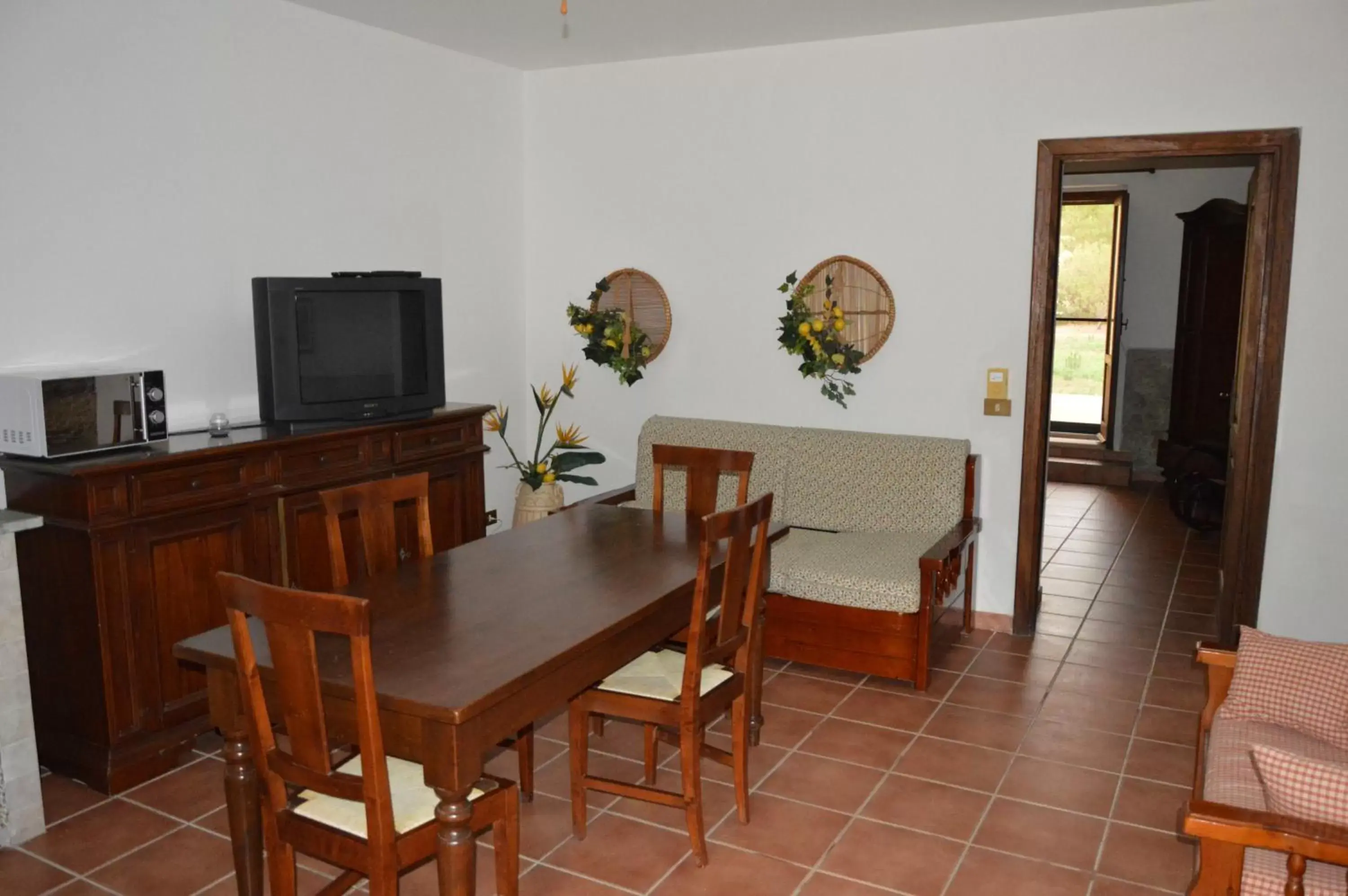 Living room, Dining Area in Residence Verde Blu