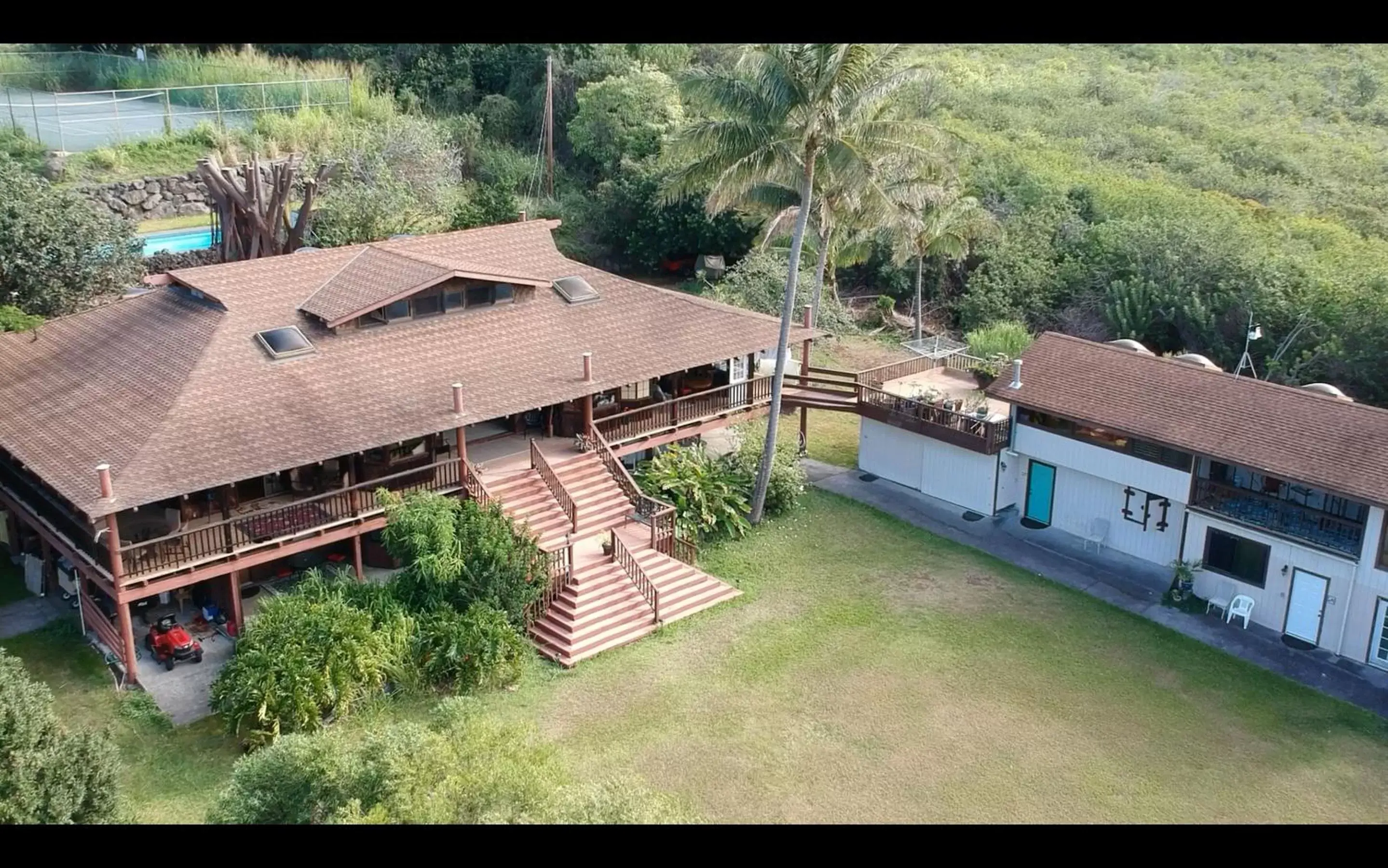 Property building, Bird's-eye View in Hawaii Island Resort