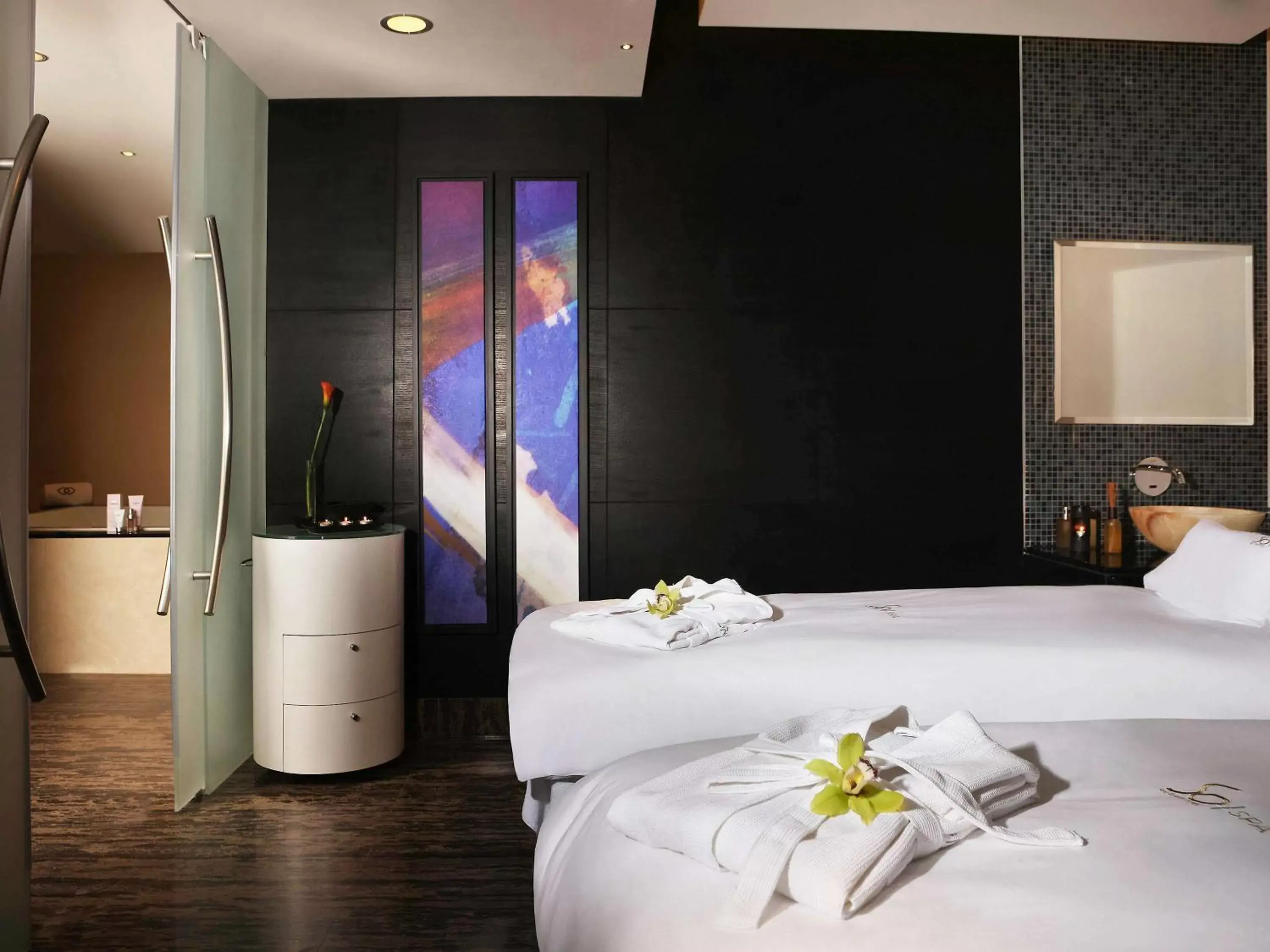 Spa and wellness centre/facilities, Bathroom in Sofitel Abu Dhabi Corniche