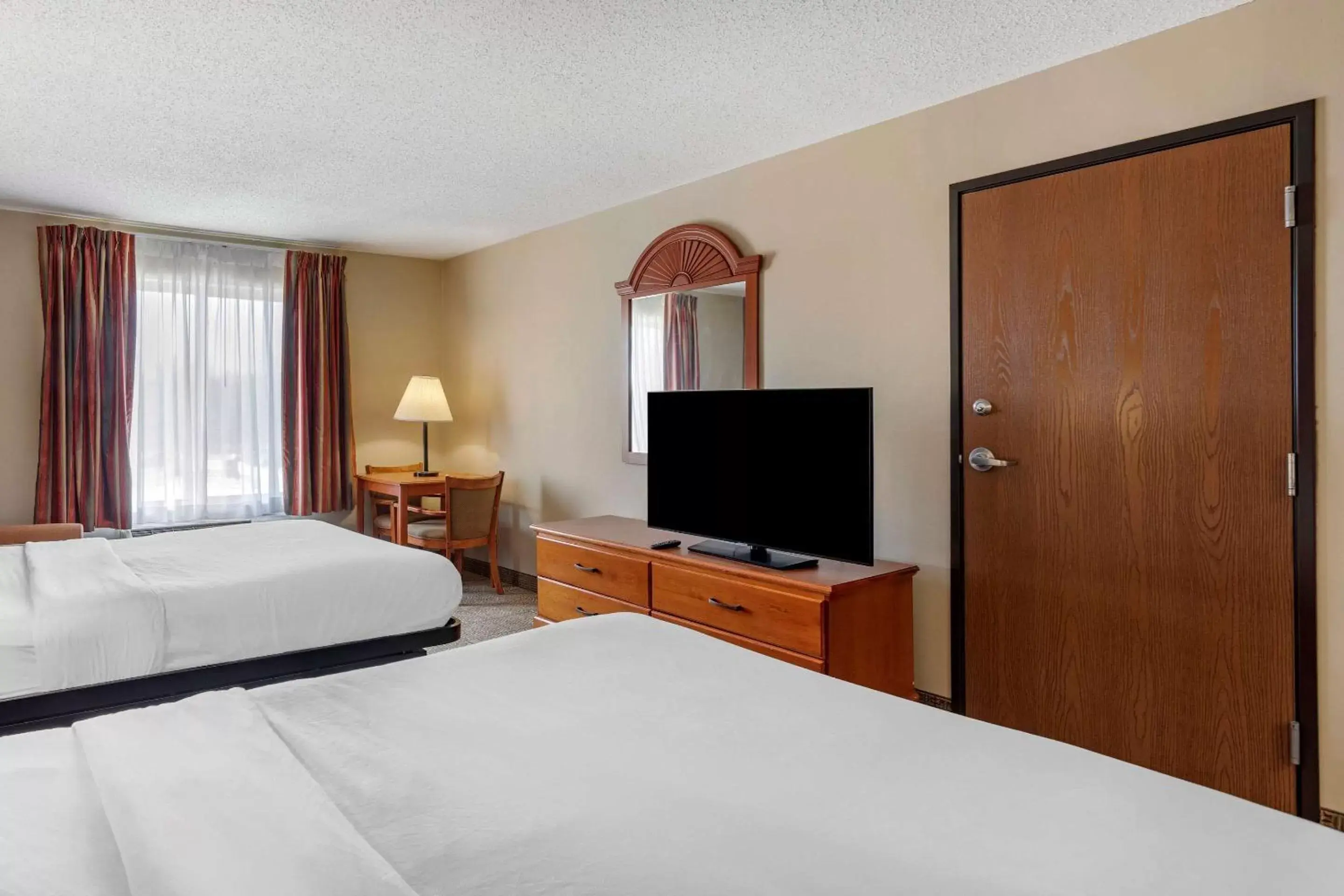 Bedroom, Bed in Quality Inn & Suites