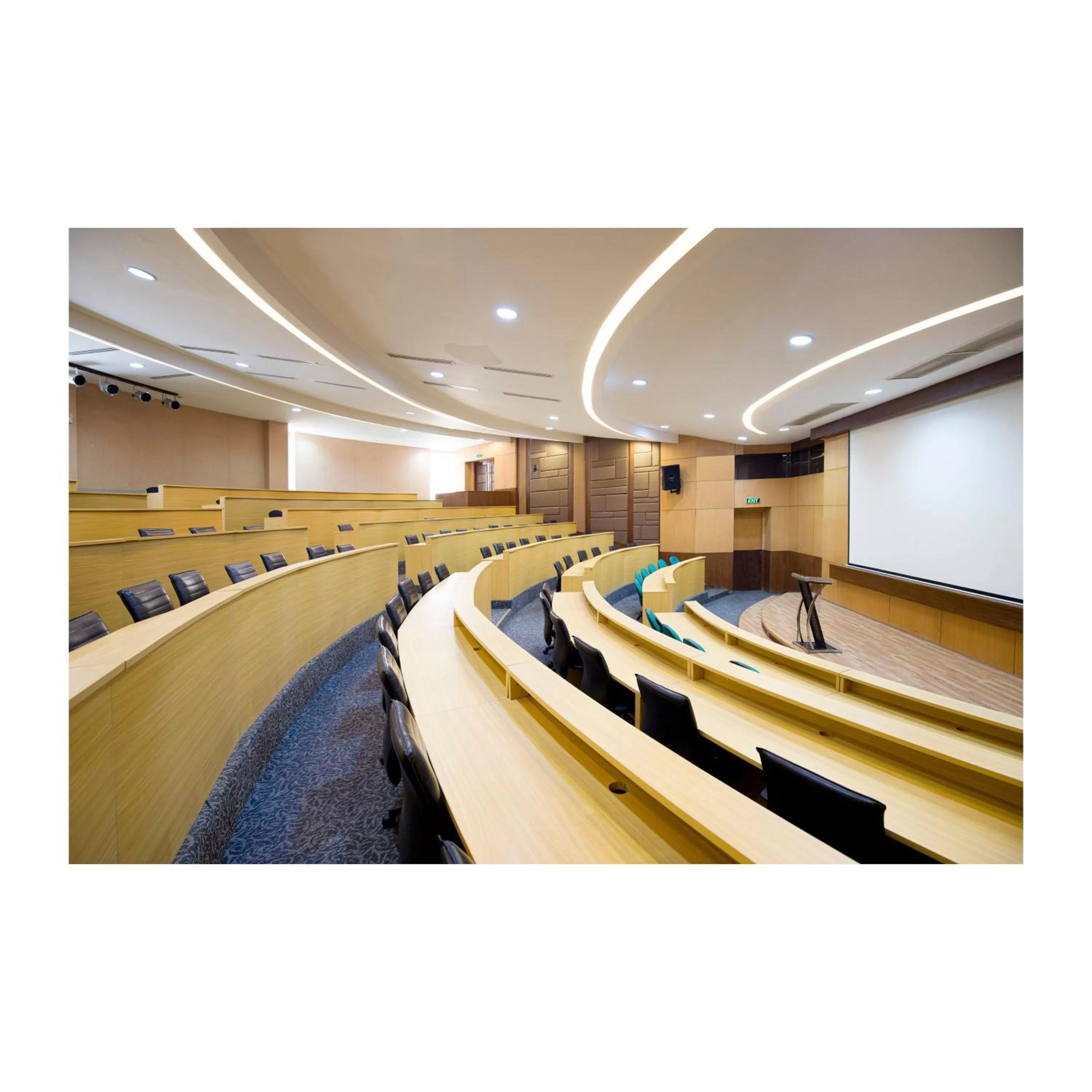 Meeting/conference room in Summit Ridge Tagaytay - Newly Renovated